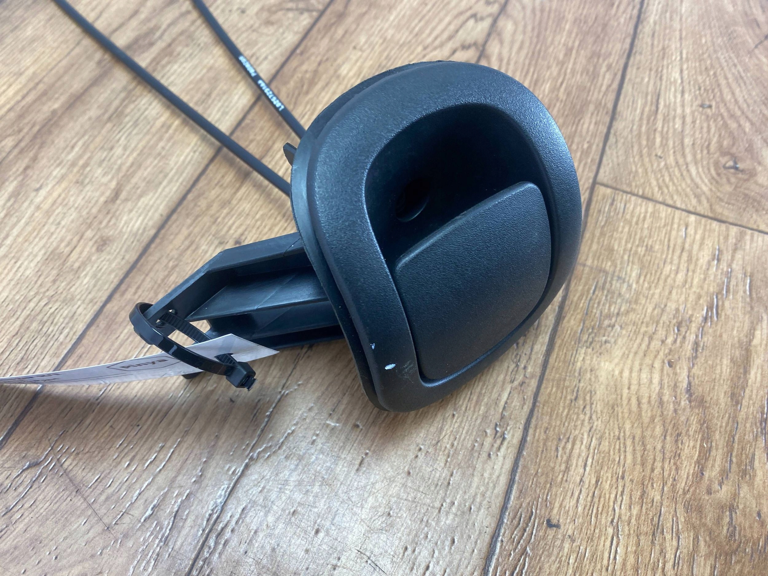 bracket handle seat Dodge Challenger 2015+