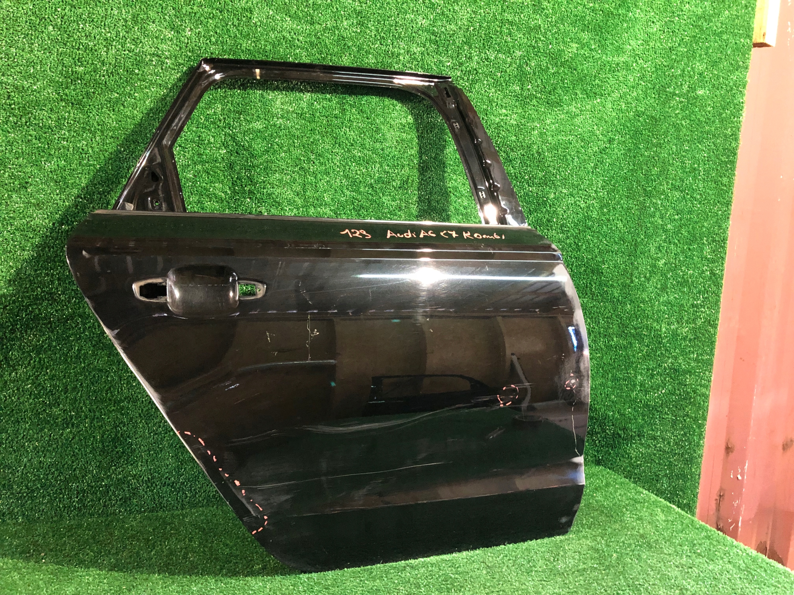 door right rear. AUDI A6 C7 KOMBI AVANT NR.129