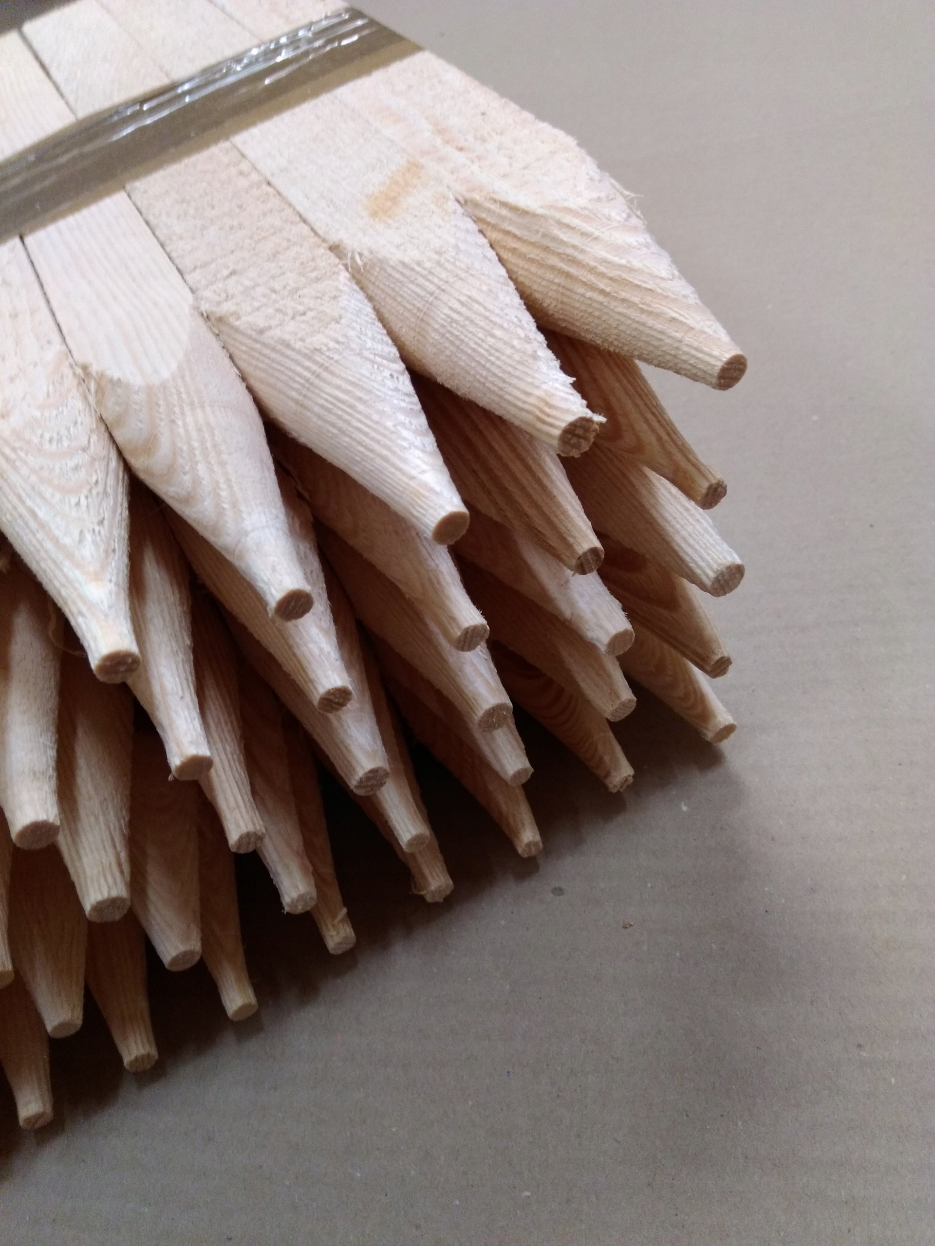 PALIKI KOŁKI DREWNIANE OGRODOWE DO ROŚLIN 30CM Producent inna