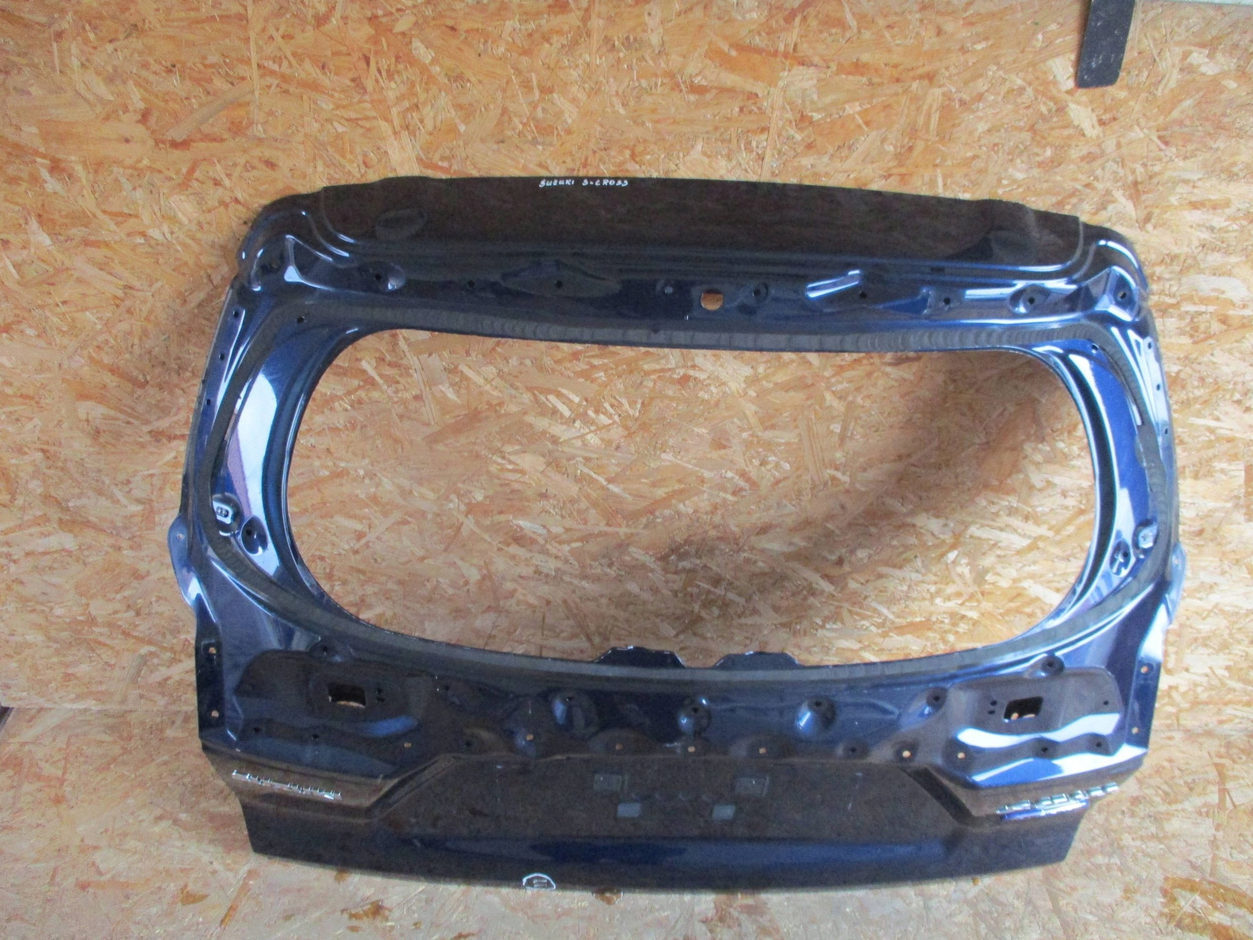 trunk door boot SUZUKI SX4 S-CROSS 22