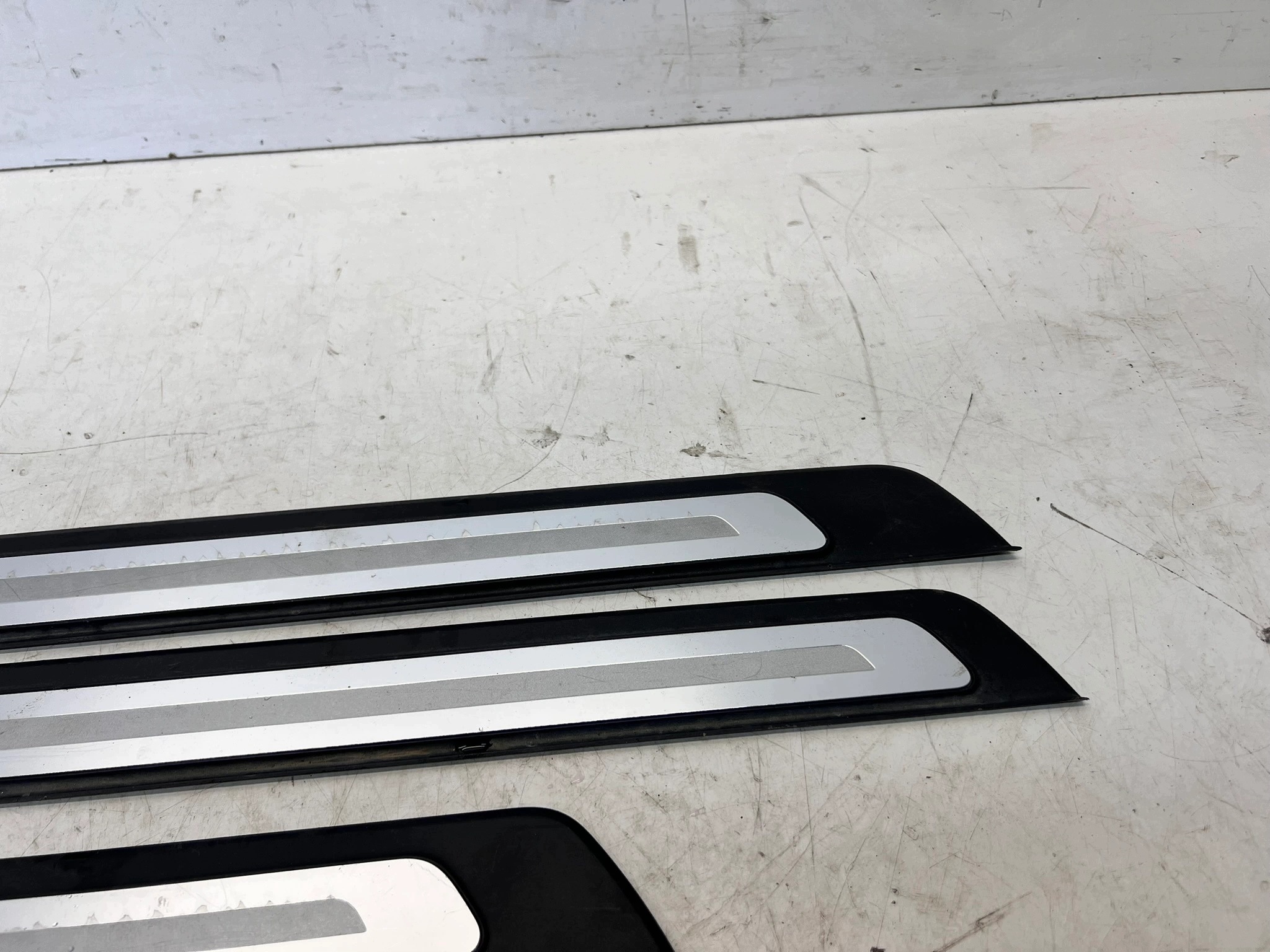 moulding threshold inner AUDI A6 C8 KOMPLET 4K0853374 4K0853375 4K0853376