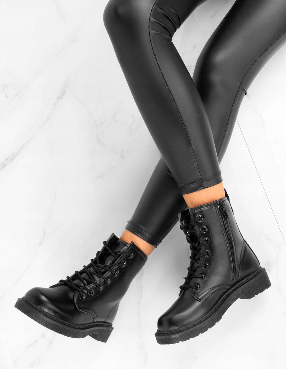 5995 CZARNE MATOWE OCIEPLANE BOTKI GLANY 40 Rodzaj obcasa płaski obcas