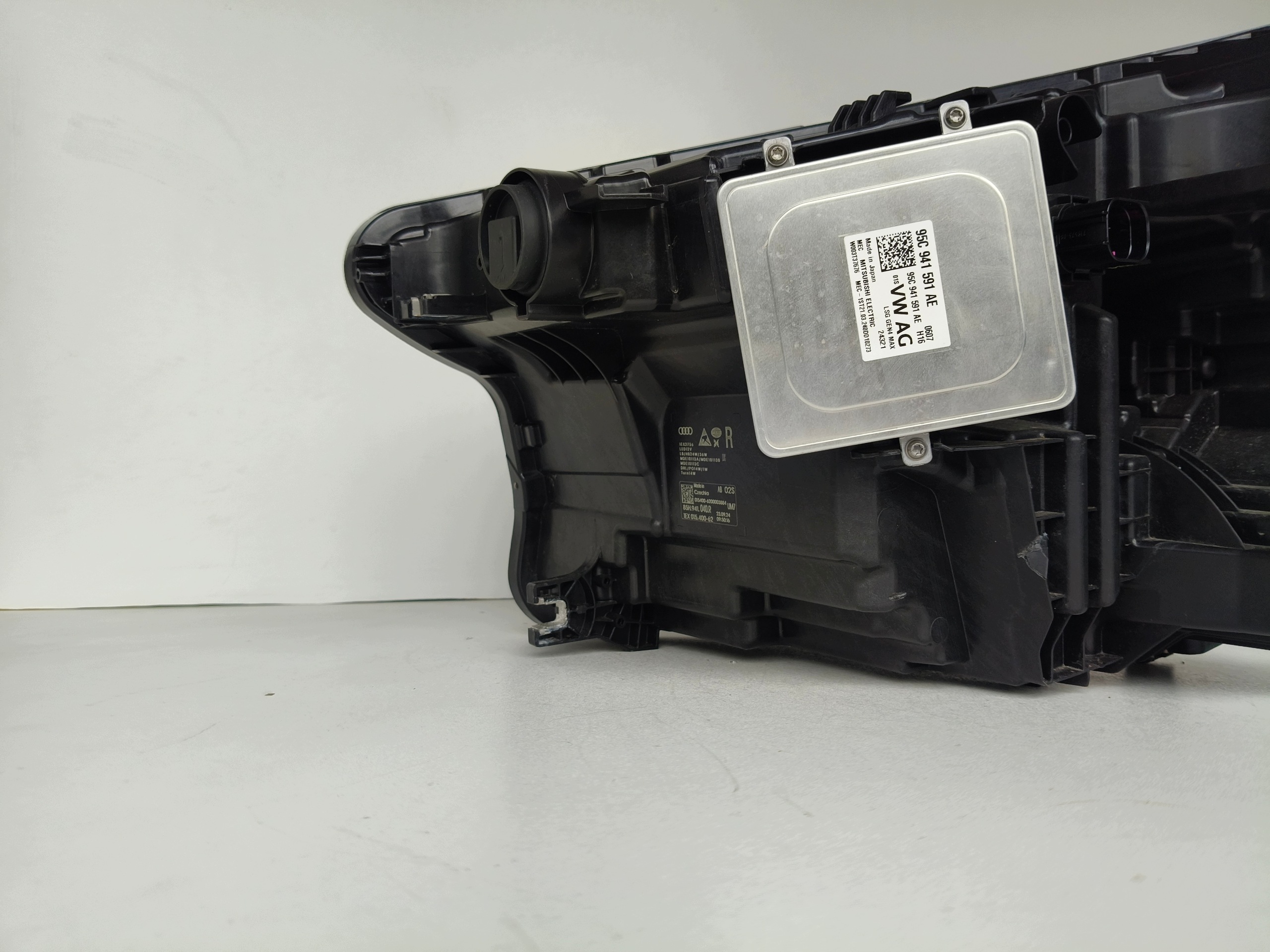 Licht rechts REFLEKTOR AUDI Q6 86H 23- FULL LED