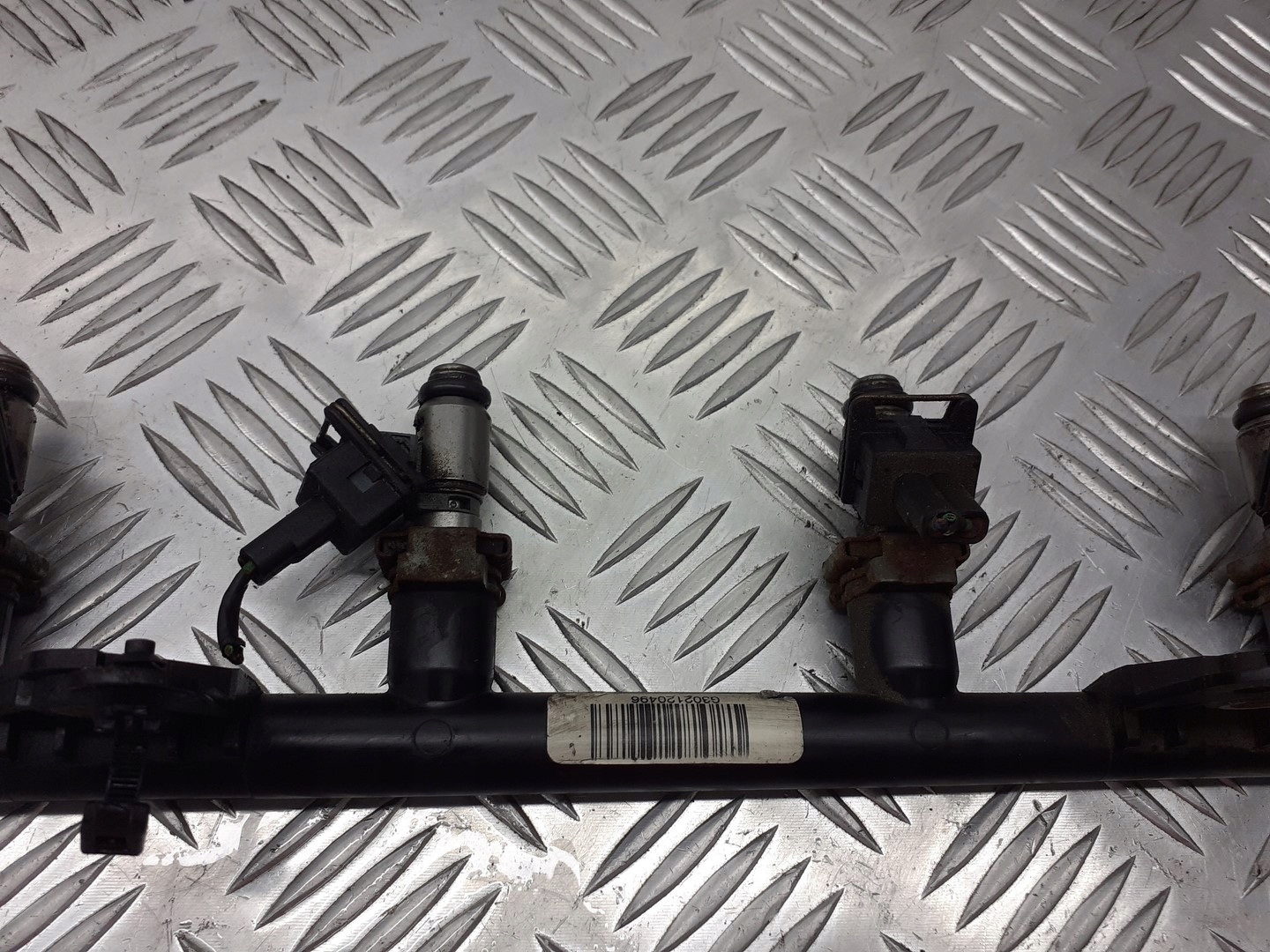 Ford OE 2NIU-9D280-CA топливная рейка