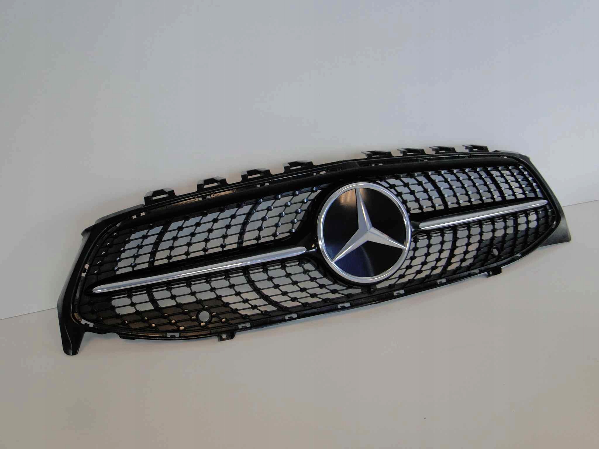 MERCEDES CLA 118 GRILL ATRAPA DIAMENT RADAR ORYG Typ samochodu Samochody osobowe