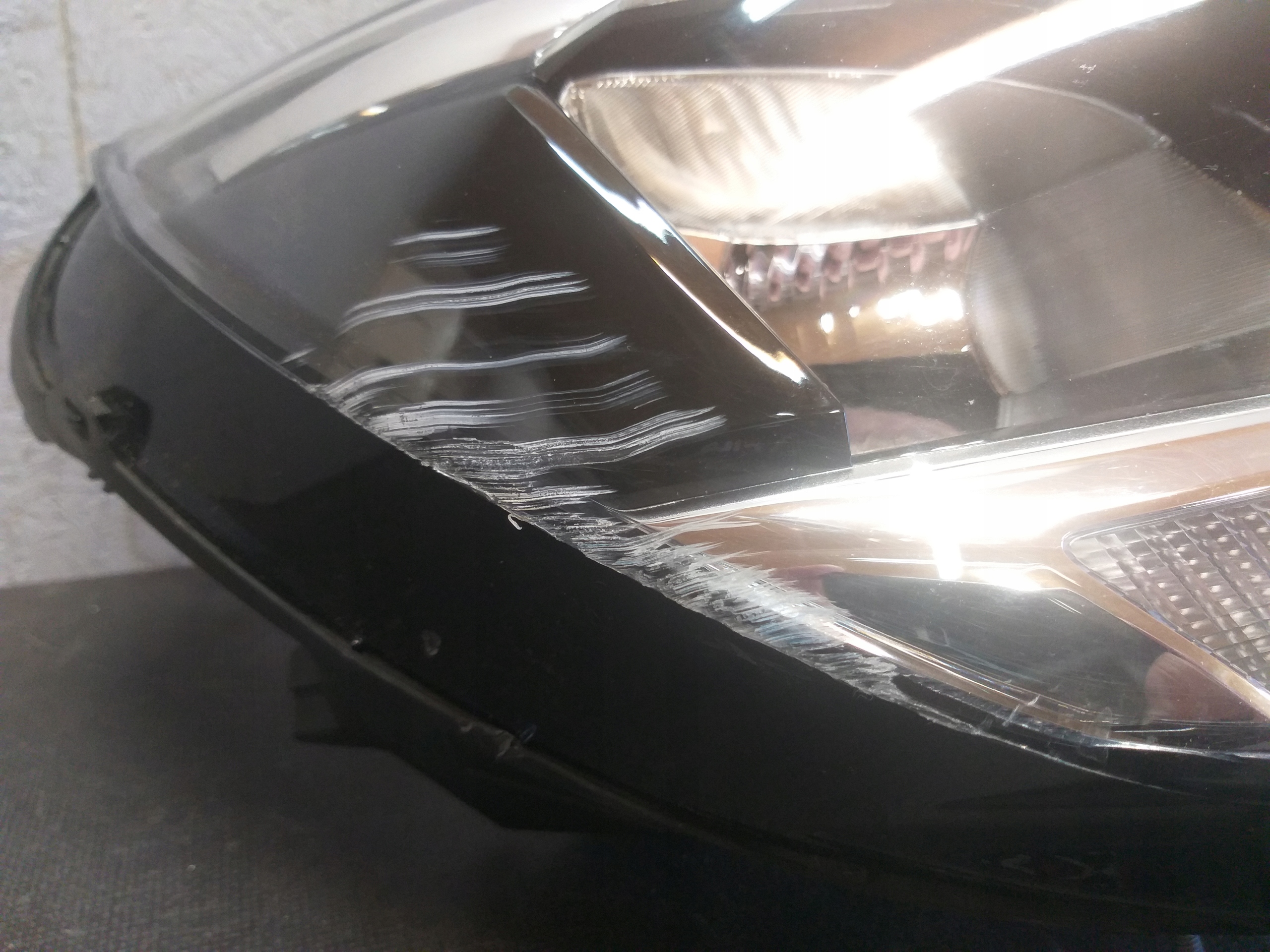 LIGHT FRONT RIGHT OPEL CORSA F 9829465380