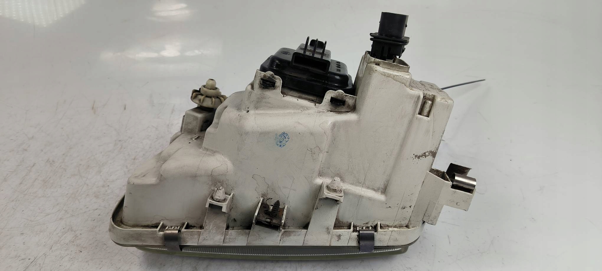 light right front VOLKSWAGEN POLO III 6N