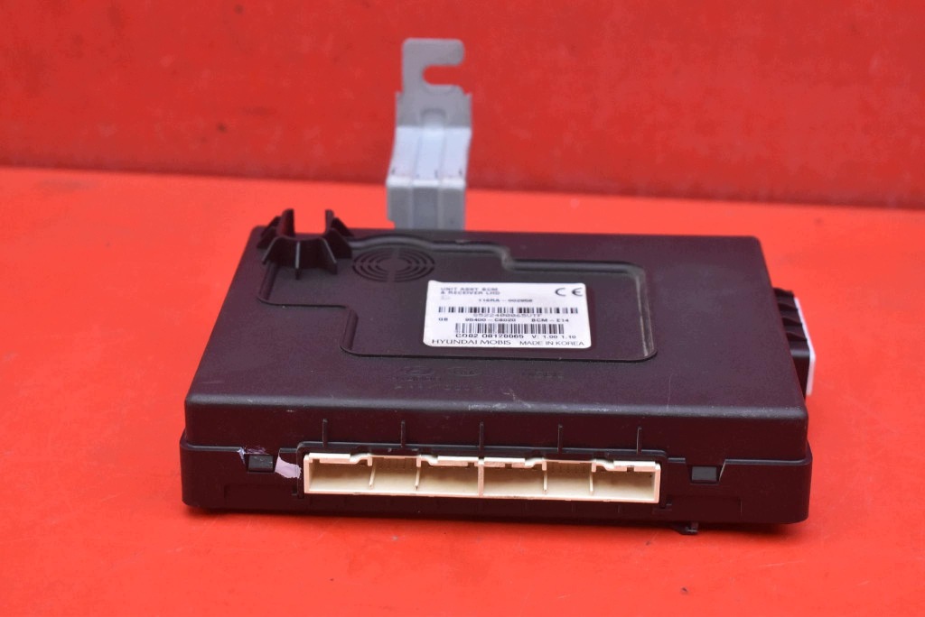 control unit module BCM 95400-C8020 HYUNDAI I20 2 II GB 1.1 CRDI 75 KM 14-18