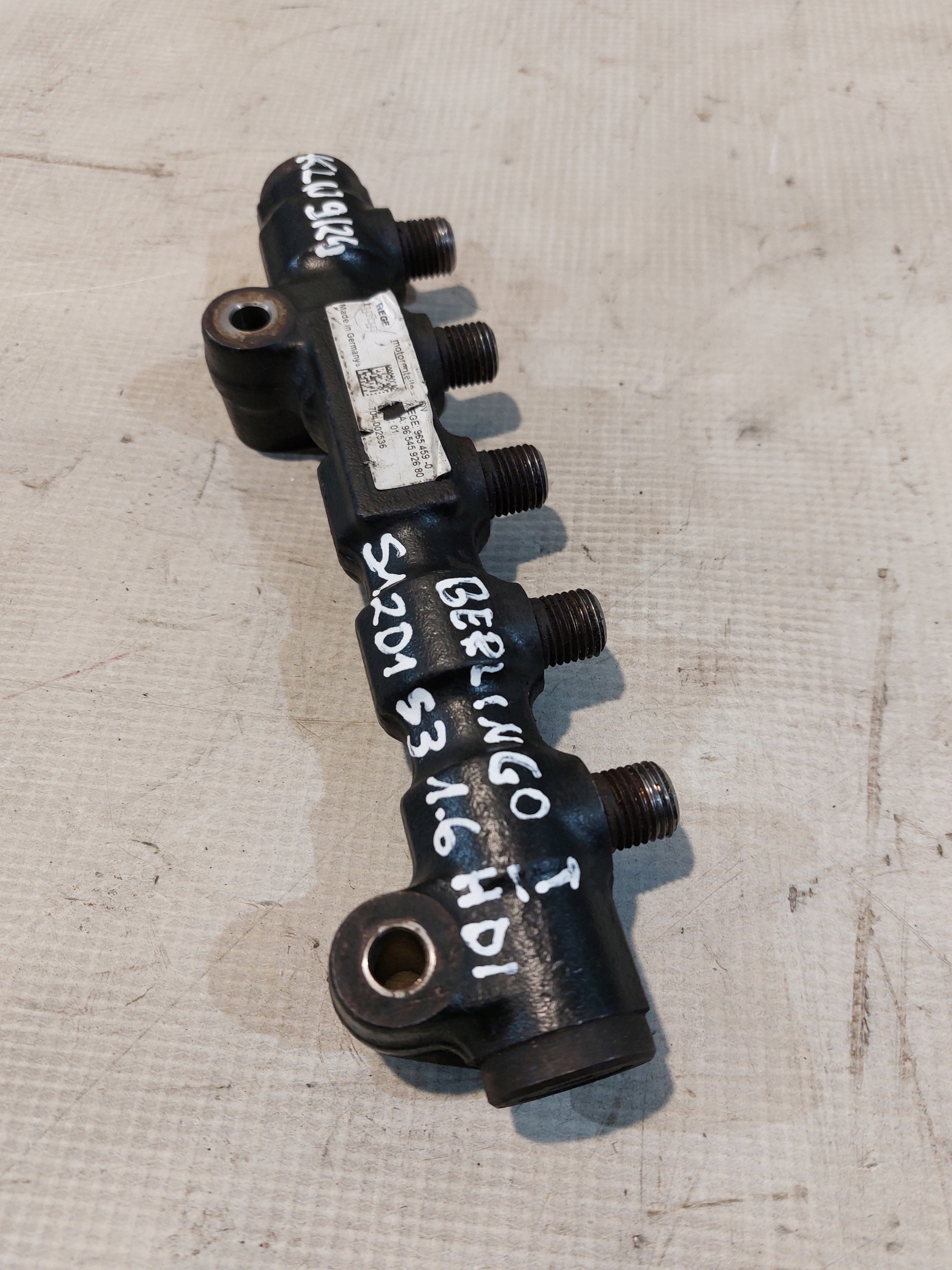 Rampe injection CITROEN BERLINGO et 1.6HDI