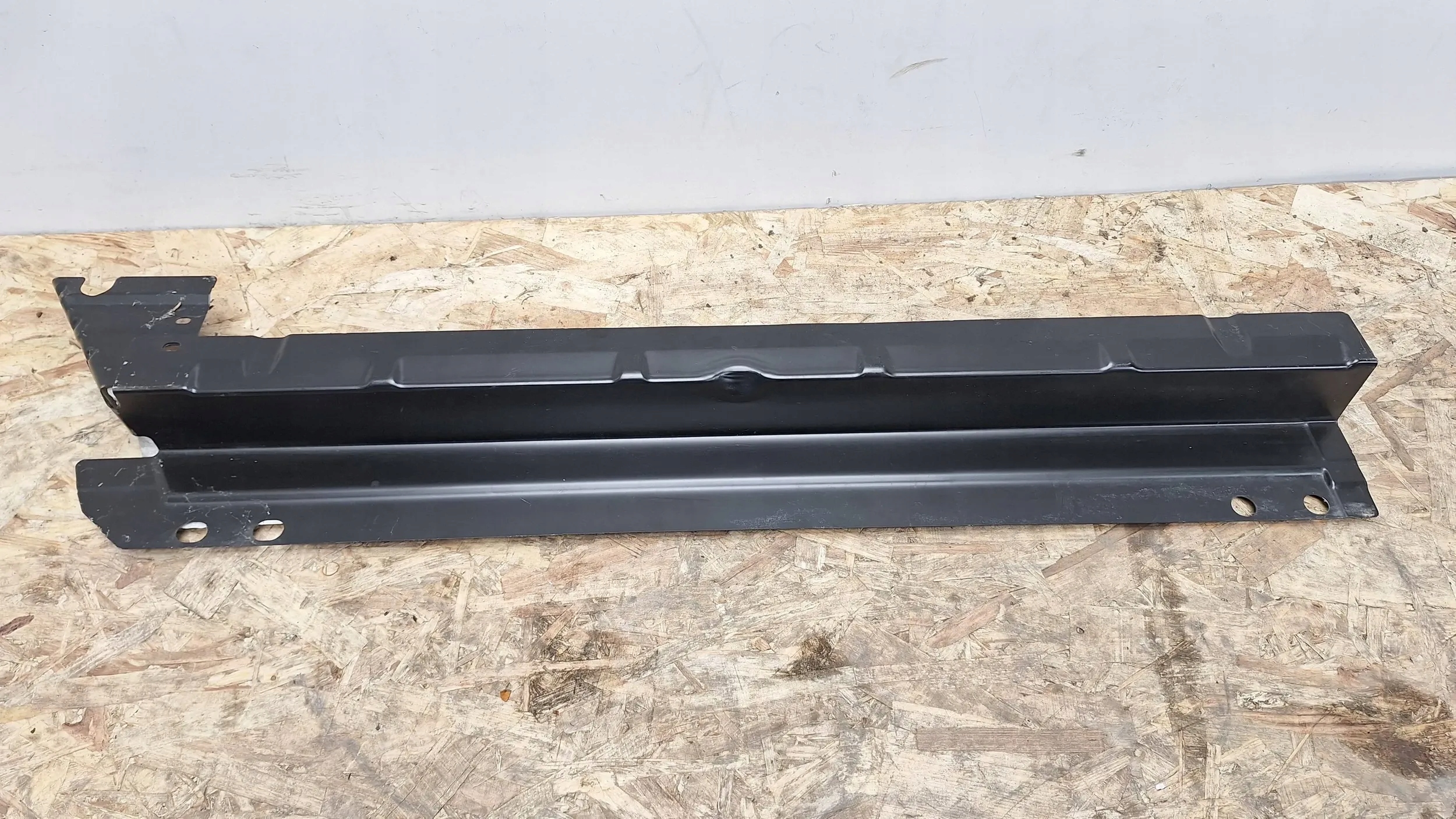 quarter threshold right lower A9066303640 Mercedes Sprinter 06