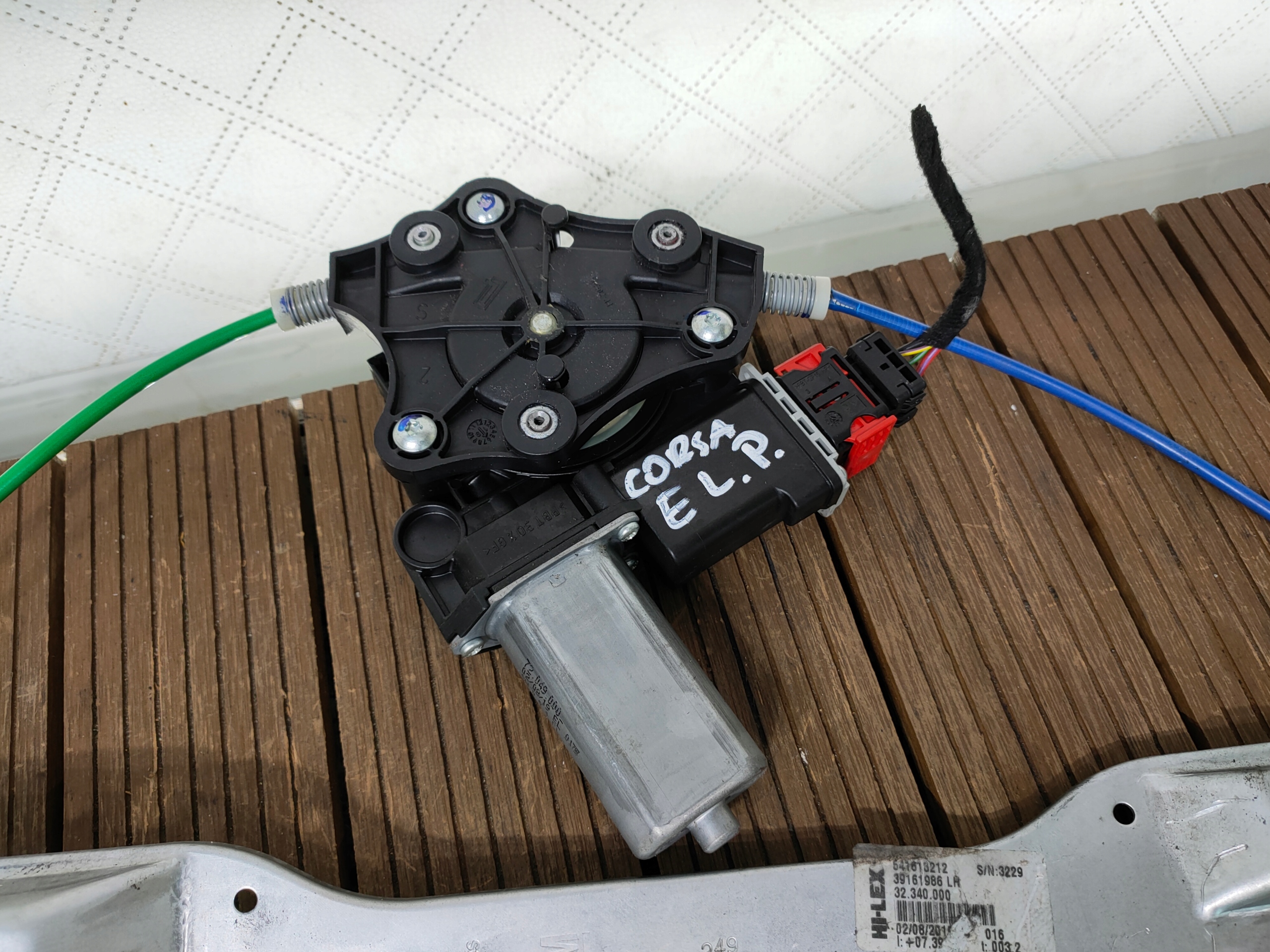 OPEL CORSA E 14-19 window regulator front left 39161986 OE