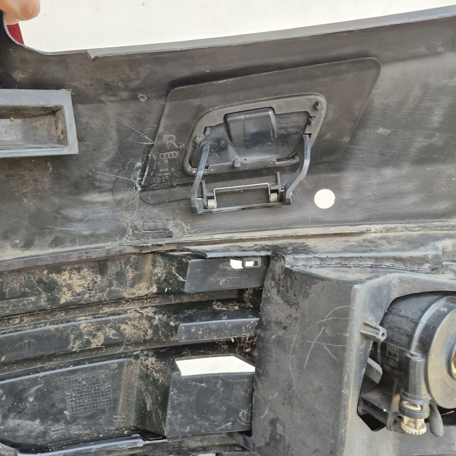 AUDI Q5 and 1 8R 08-12 bumper front front washer PDC