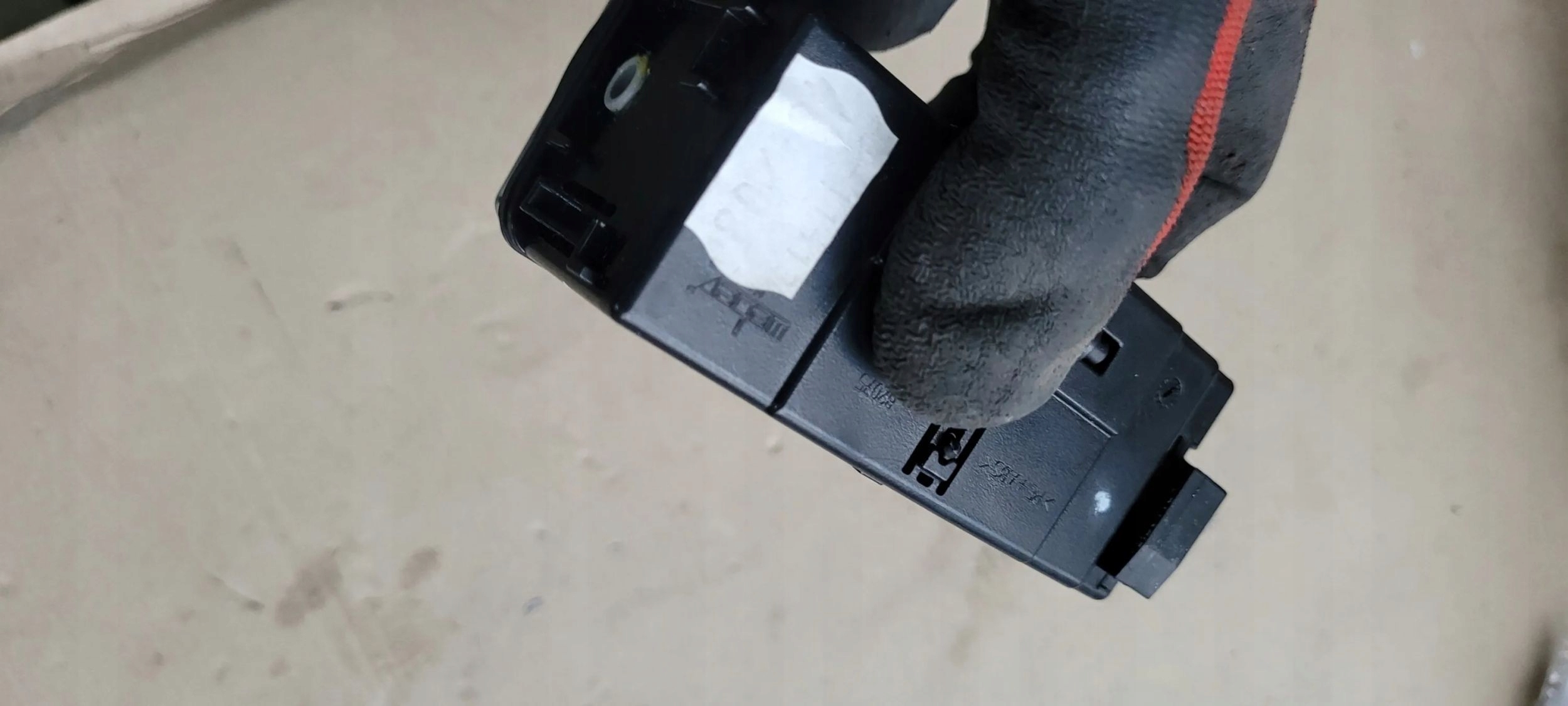 S7 4G A7 ashtray right right rear part JASNA PODSWIETLANA
