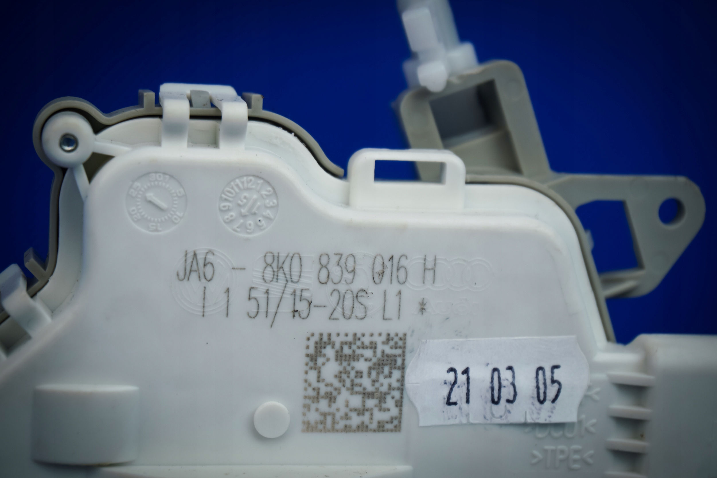 lock door right rear part Audi A3 8V A4 A5 8K0839016H