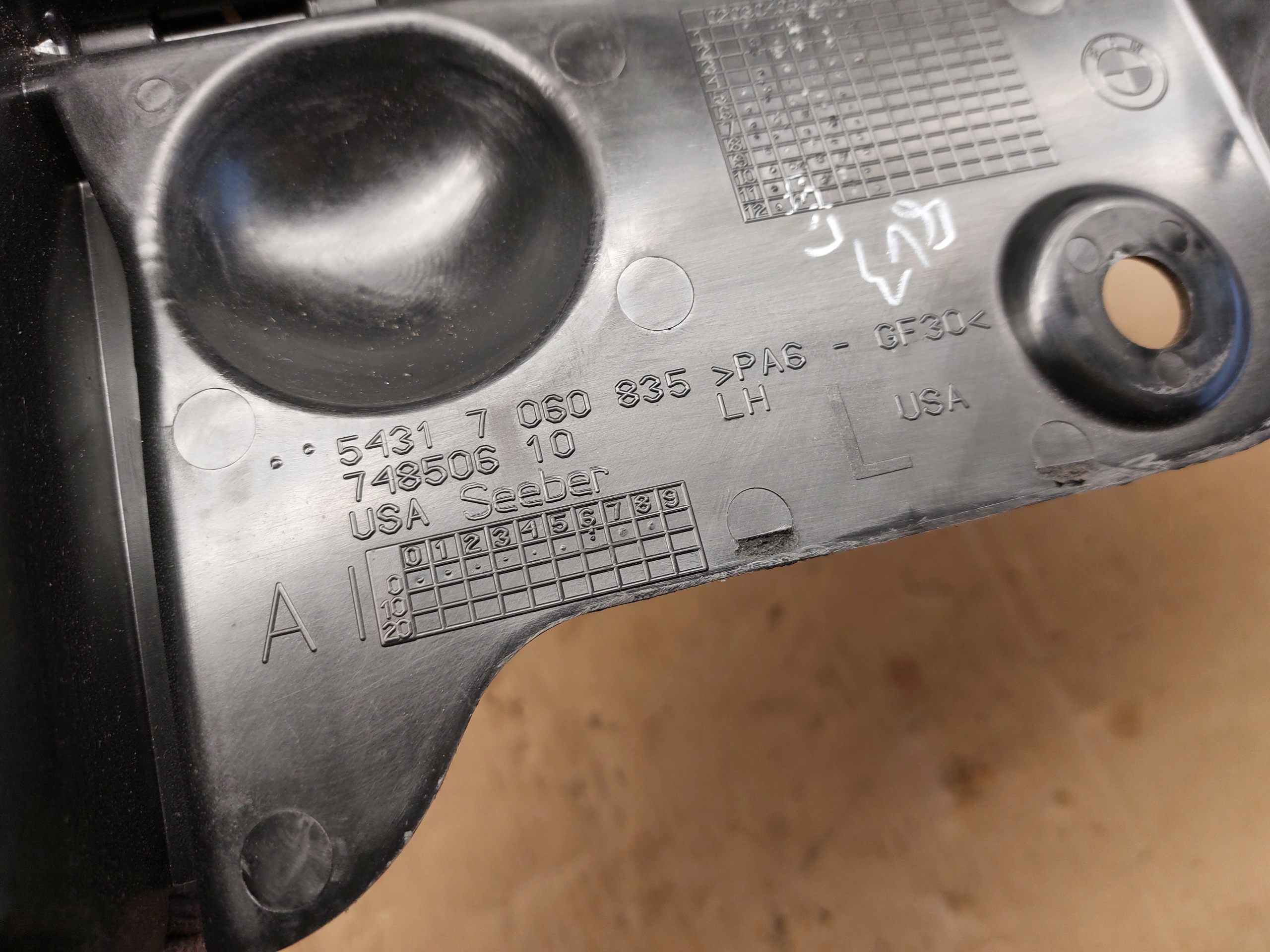BMW Z4 E85 07R Support plaque Poignée Toit Gauche 7060835