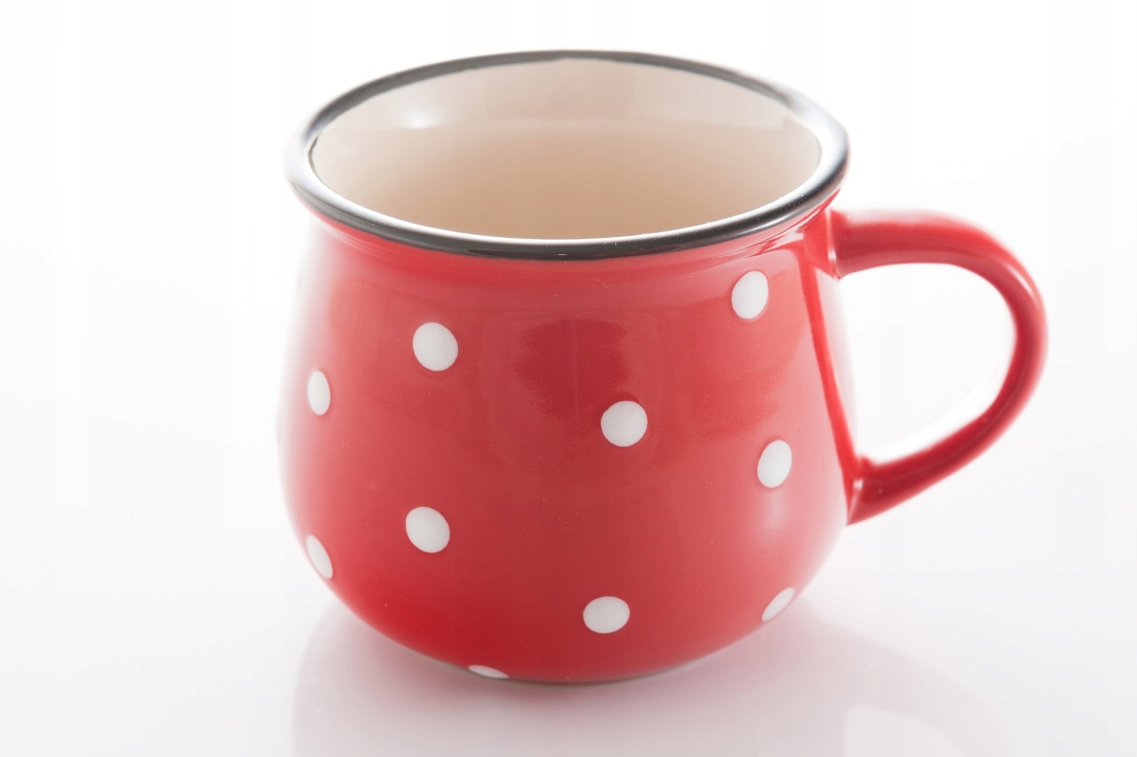 KUBEK BECZUŁKA CZERWONY W KROPKI BANIASTY 230 ML