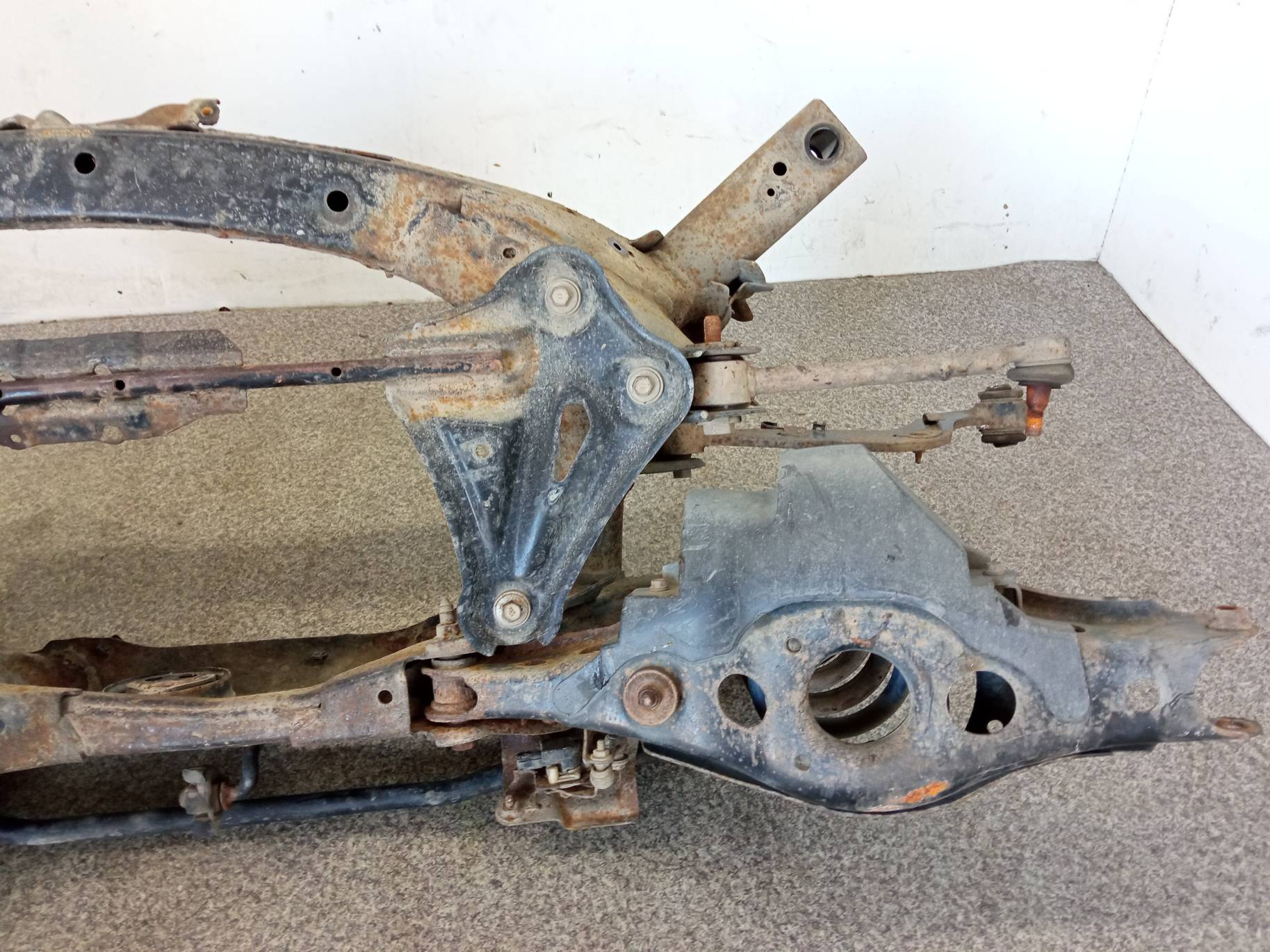 axle beam sider console below engine 300H HYBRID Lexus NX and (2014- 2021 )