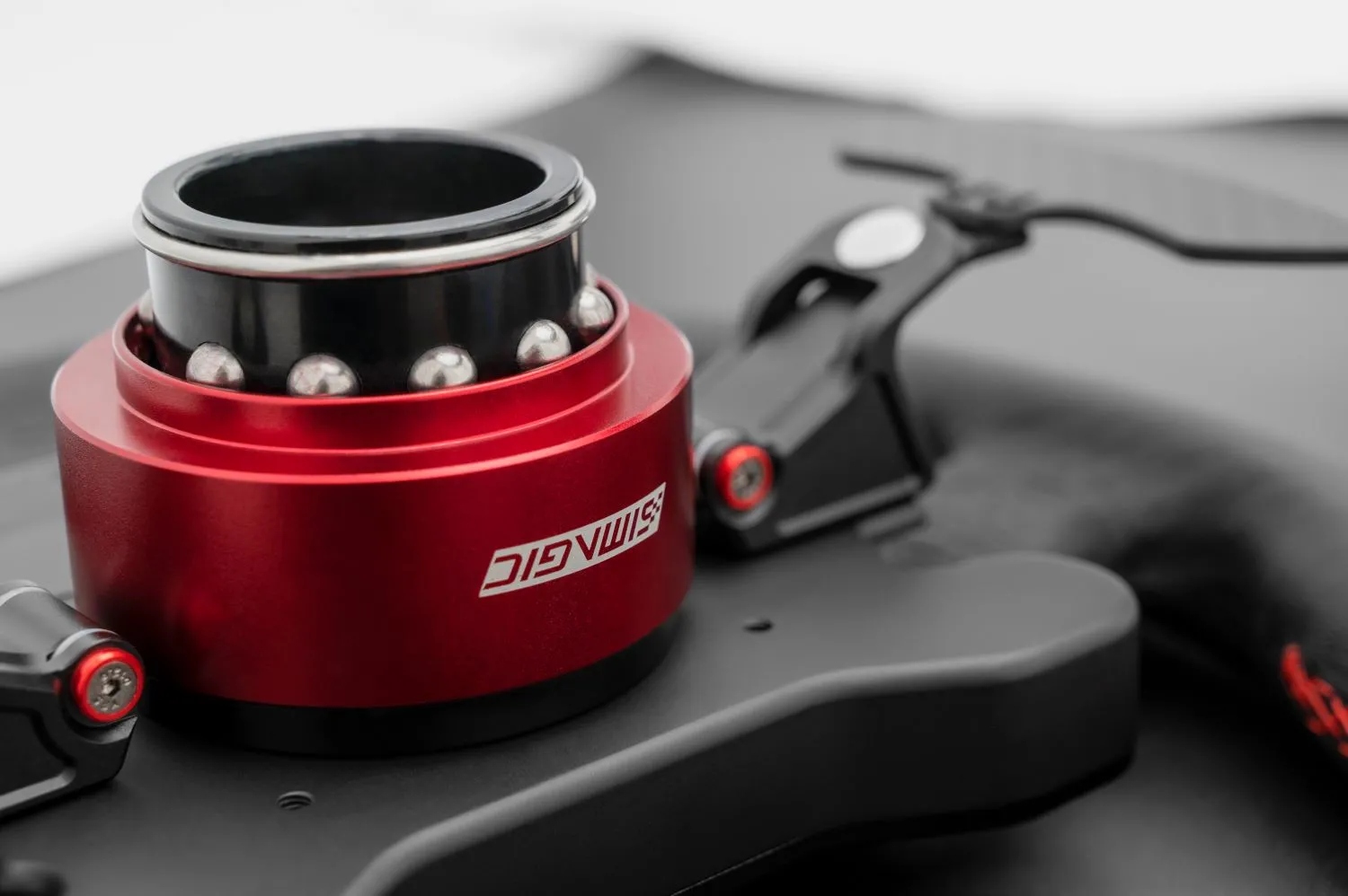 SIMAGIC Kierownica GT Sport 300mm, QR50, łopatki zmiany biegów, skóra, S201 — 6