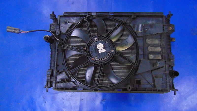 chladiče ventilátor 2.0HDI OPEL VIVARO C III JUMPY EXPERT PROACE 16-26R
