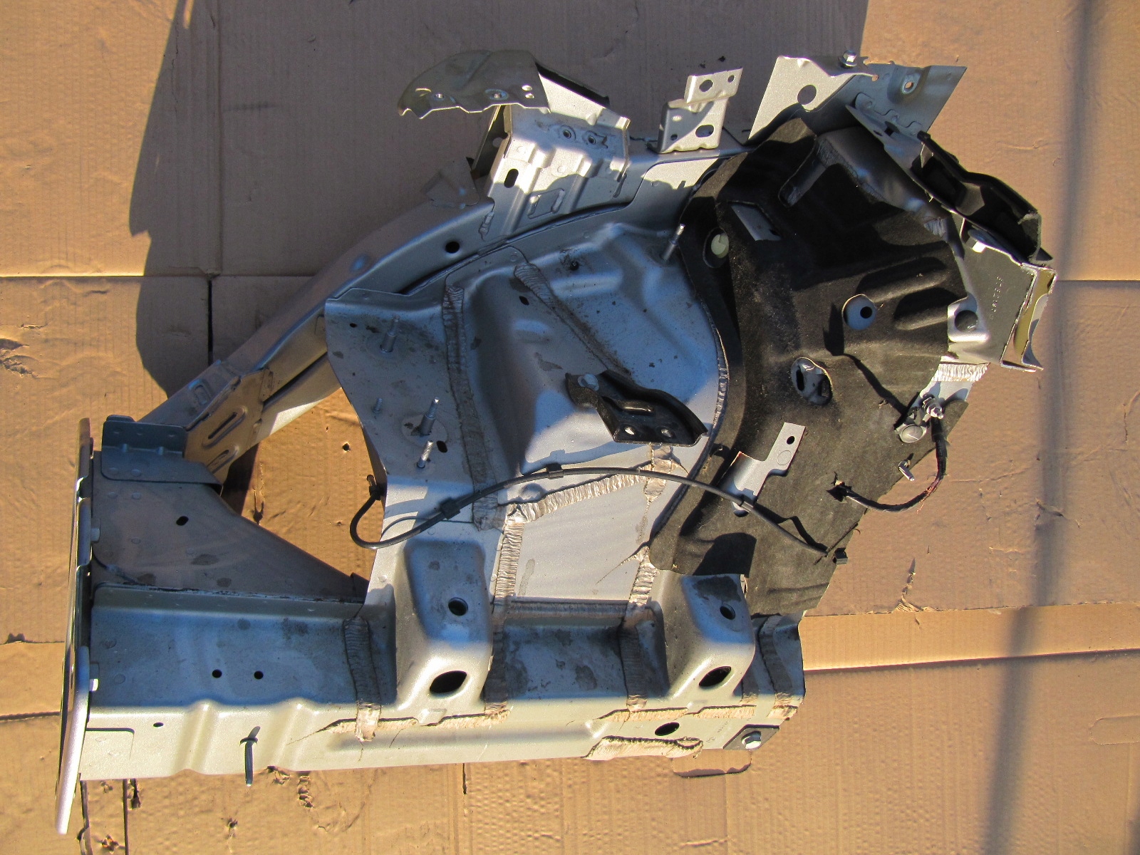 CHRYSLER PACIFICA 17- передняя перед правая серебристый