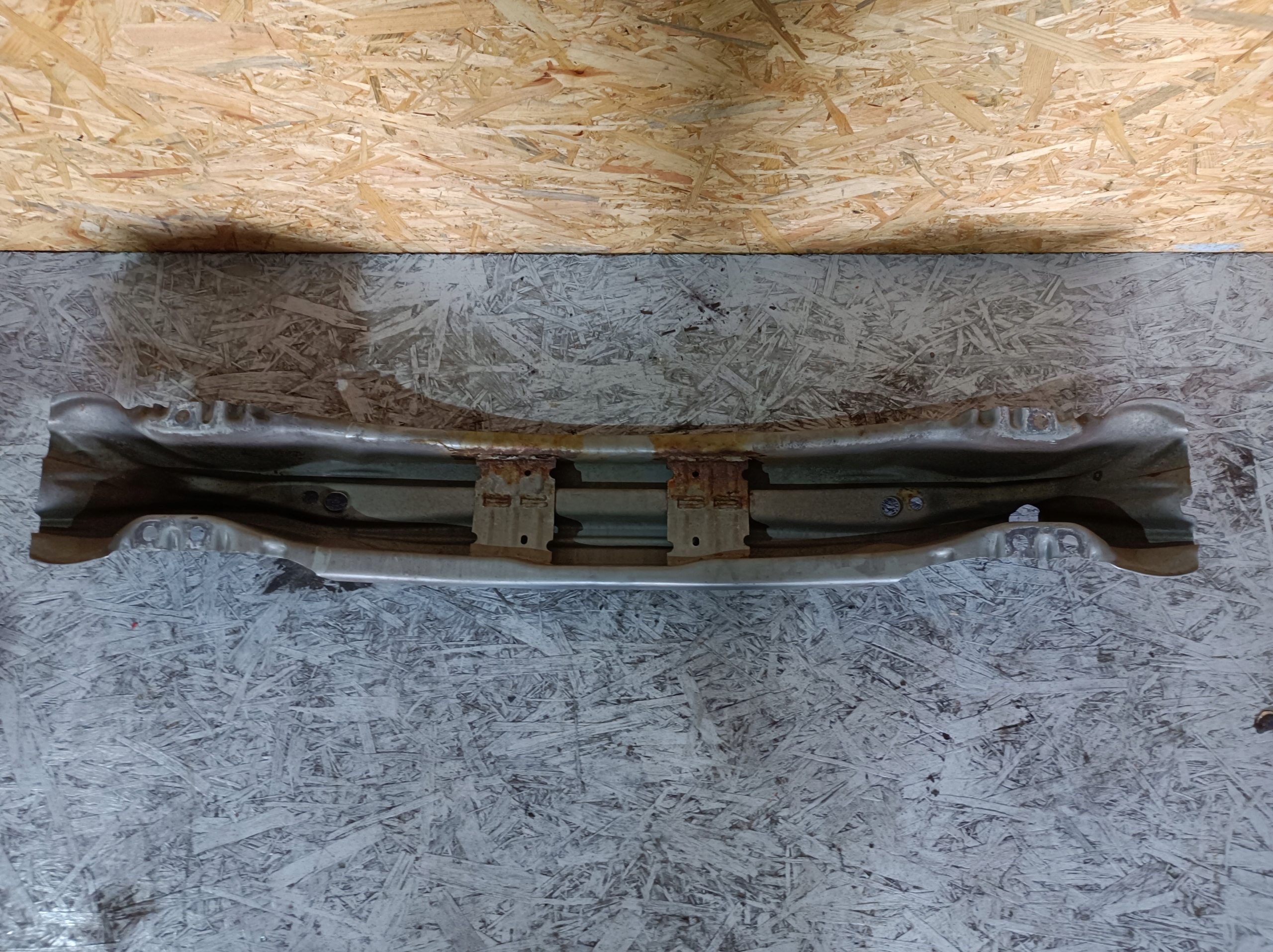 bumper support rear part VOLVO V40 d2 12