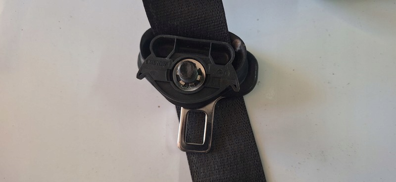 seat belt OPEL INSIGNIA A left front 306532310