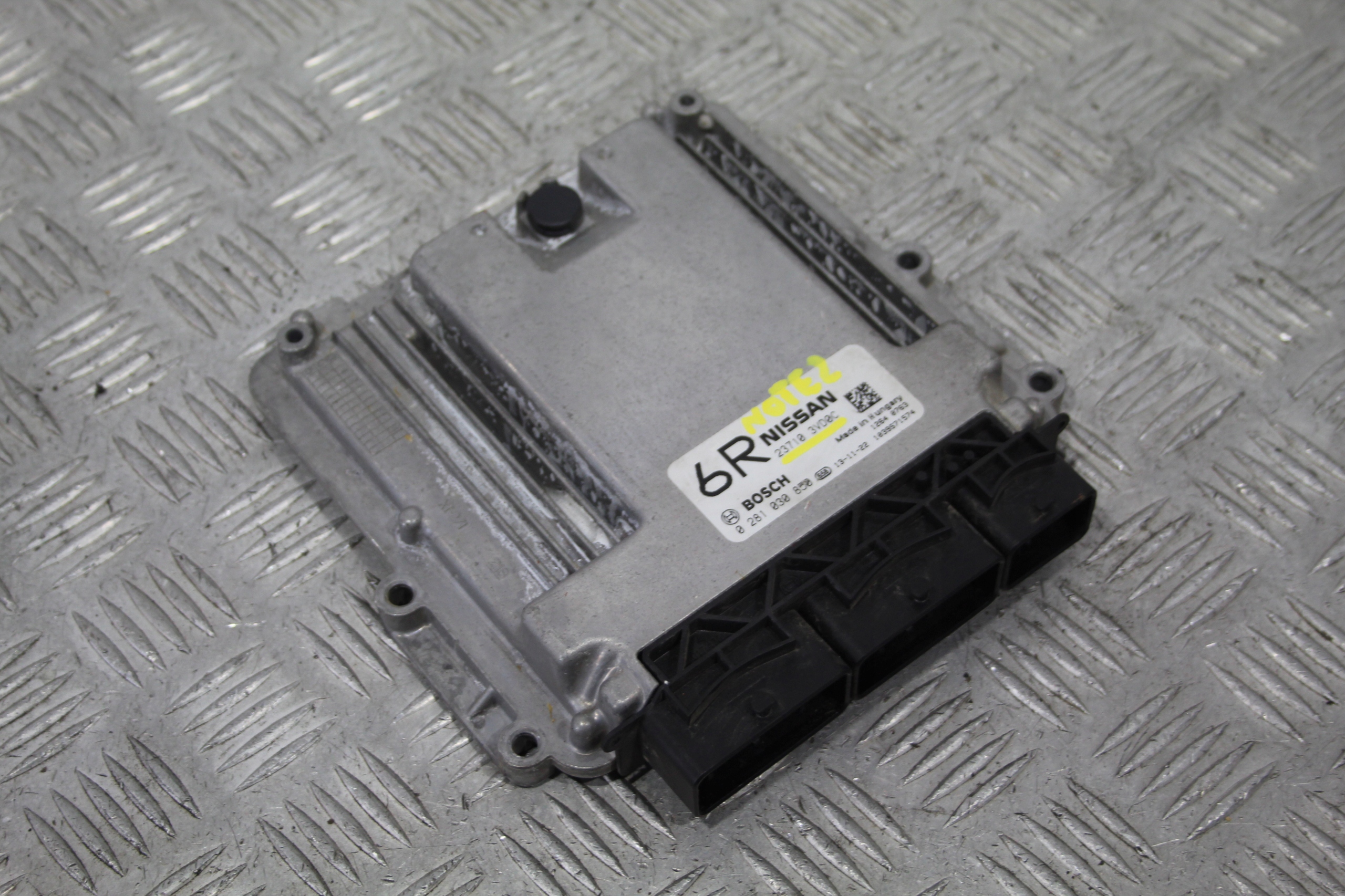 control unit computer of the engine NISSAN NOTE II 2 E12 237103VD0C
