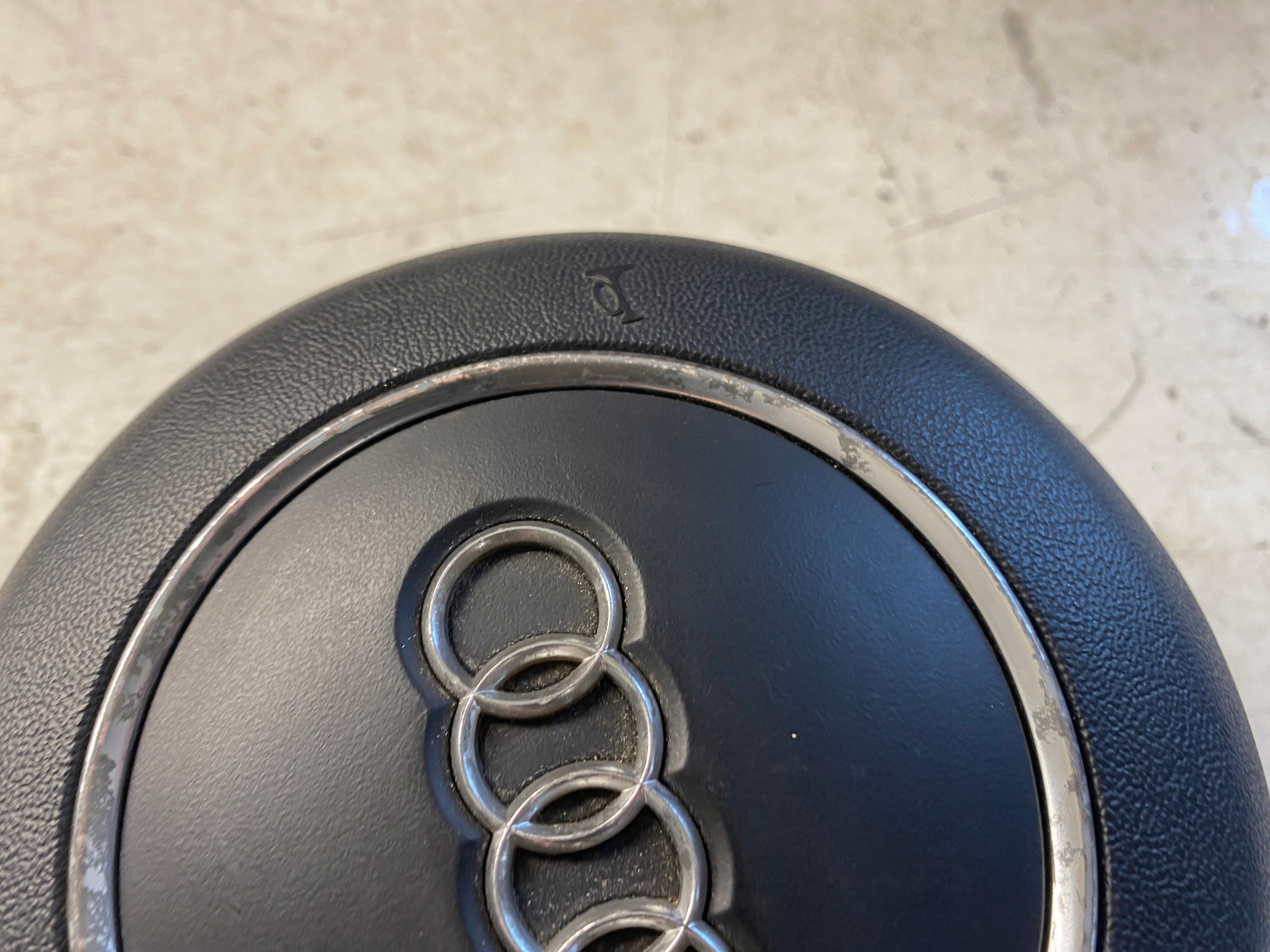 подушка водители Audi OE 8J0880201N