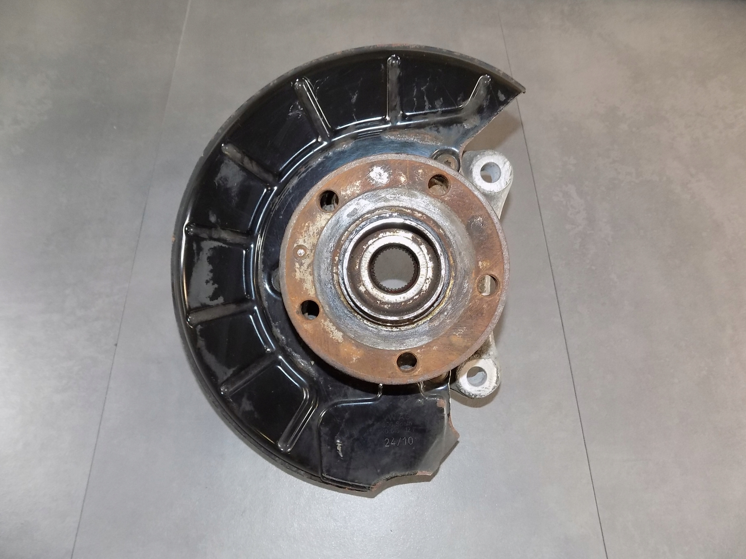 VW PASSAT B7 1.8 TSI perno mozzo Mozzo FUSELLO Destra Anteriore