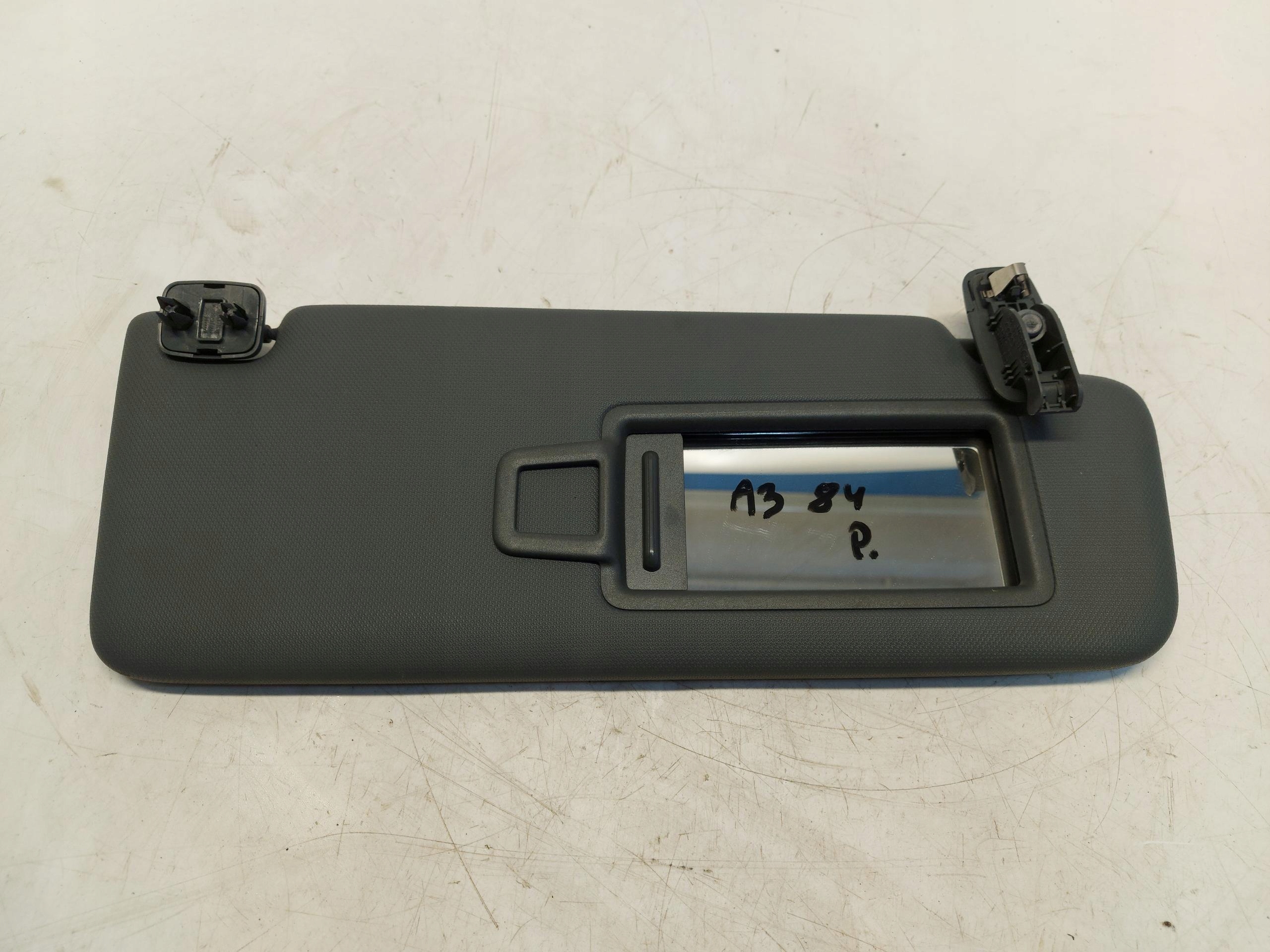 Audi A3 8Y4 HB 5D Blende Abdeckung PRZECIWSLONECZNA rechts