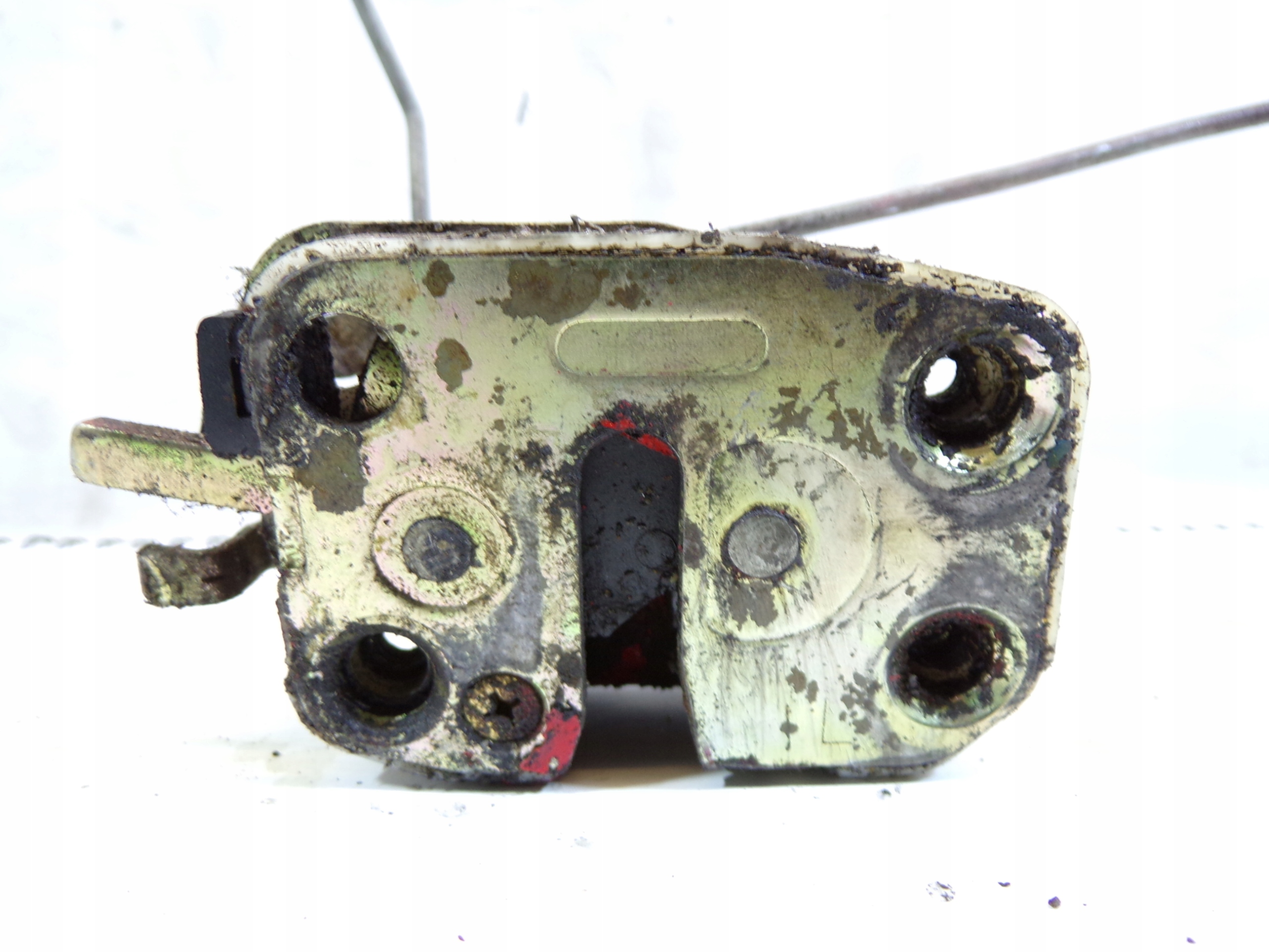 lock KLAMAKA door left front of left PRZEDNICH KIA 2700 (H)