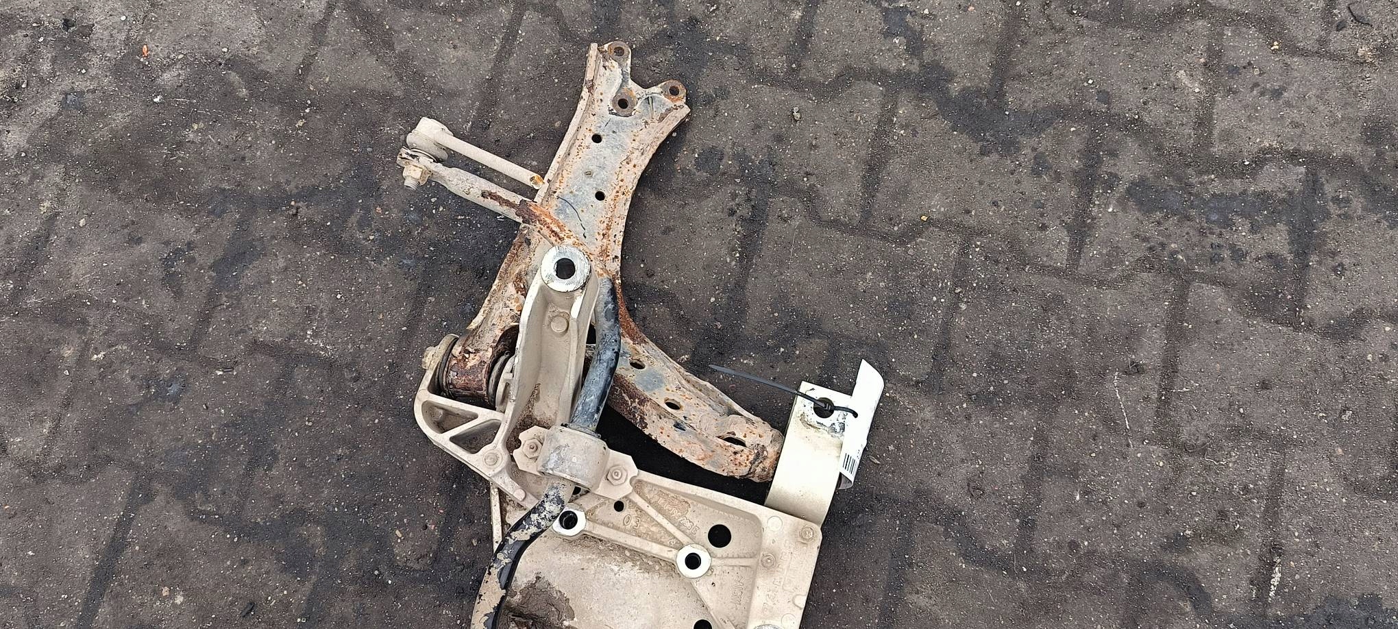 axle beam front 1K0199369F AUDI A3 8P