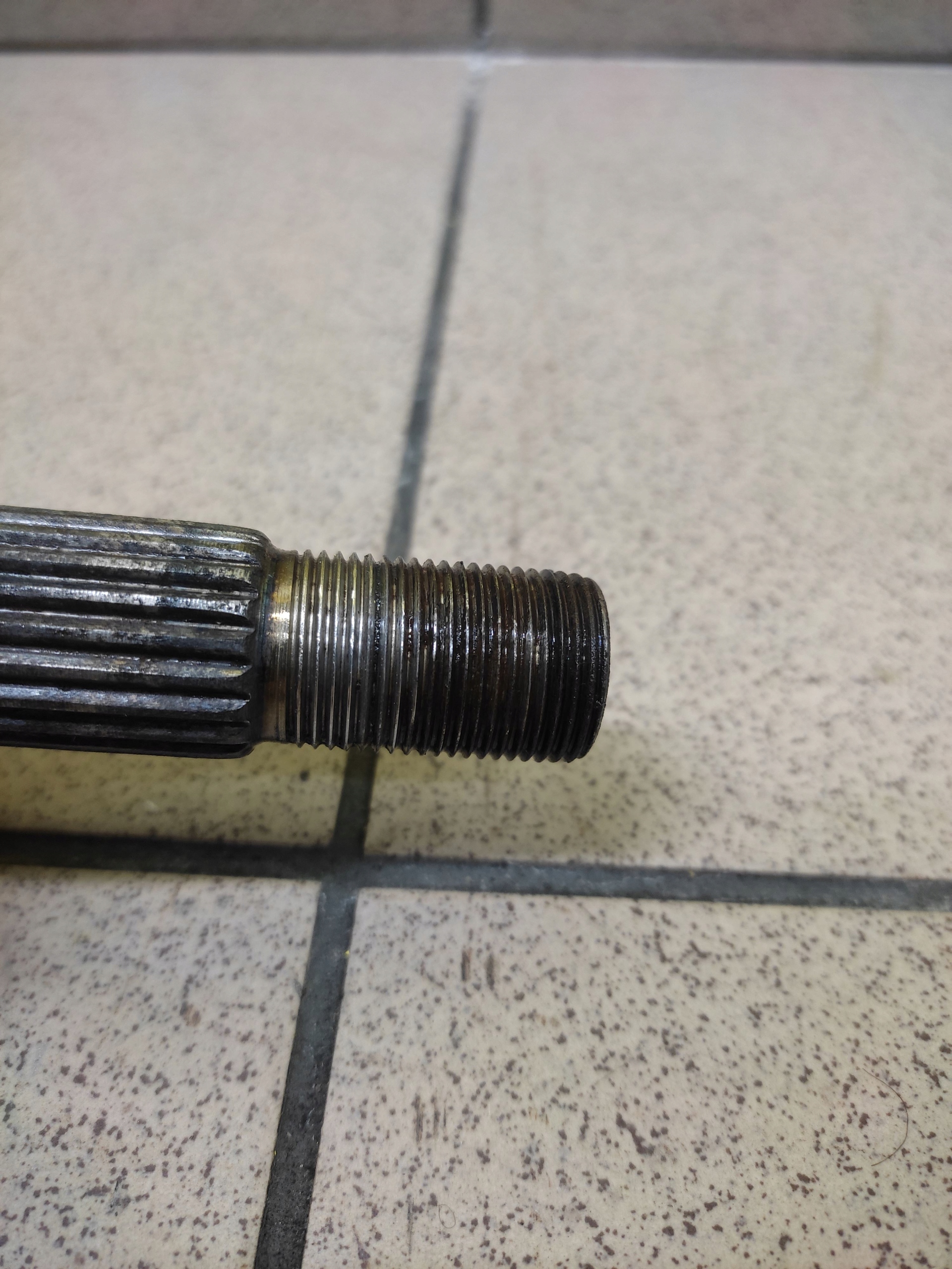 RENAULT CLIO II 1.9 D semi-axis NAPEDOWA right