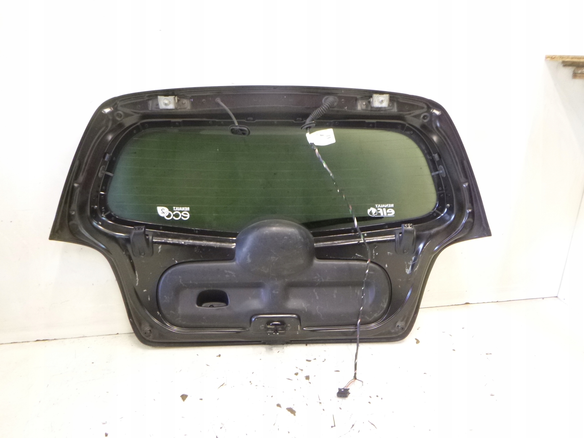 boot doors Renault Twingo II NV676 2011r.