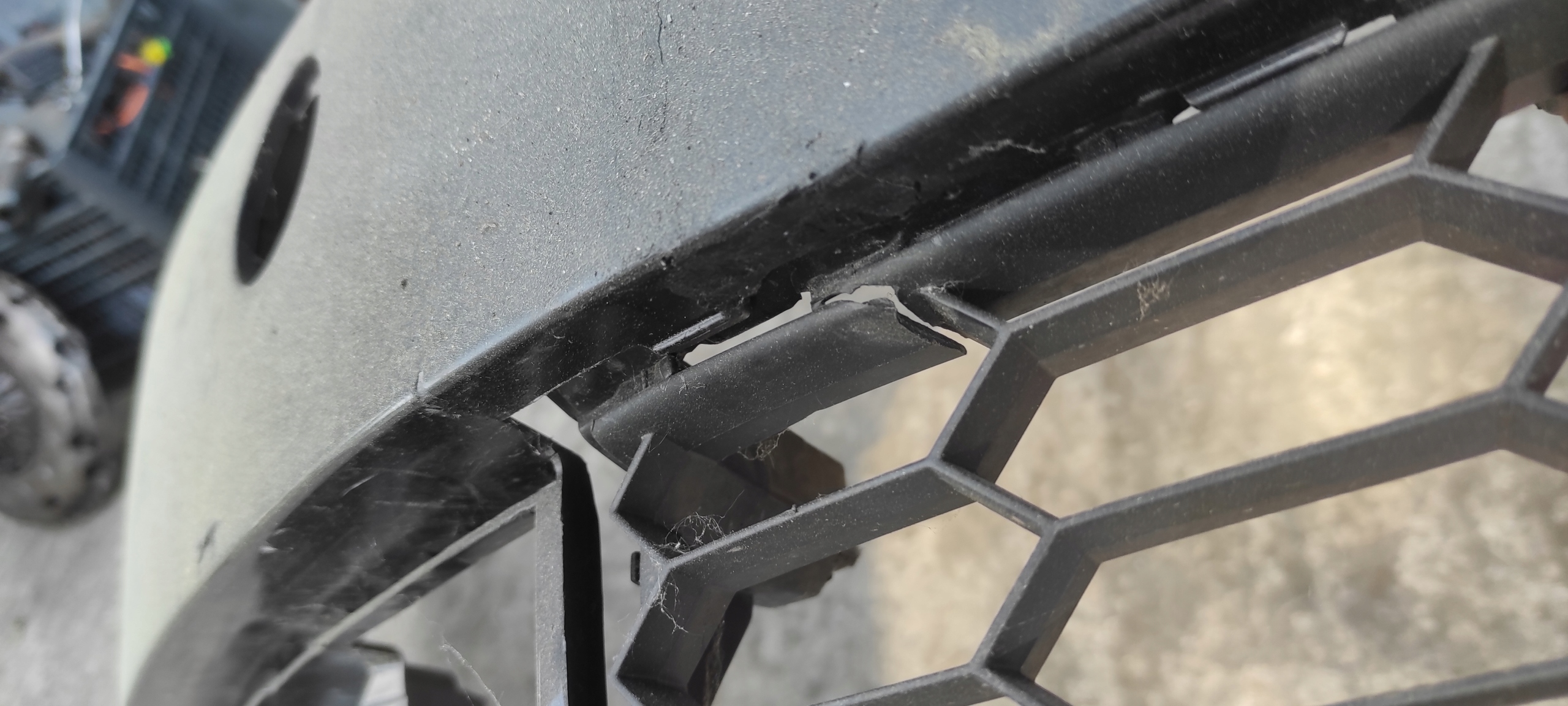 front bumper SKODA SUPERB III 3 LIFT 3V0807221