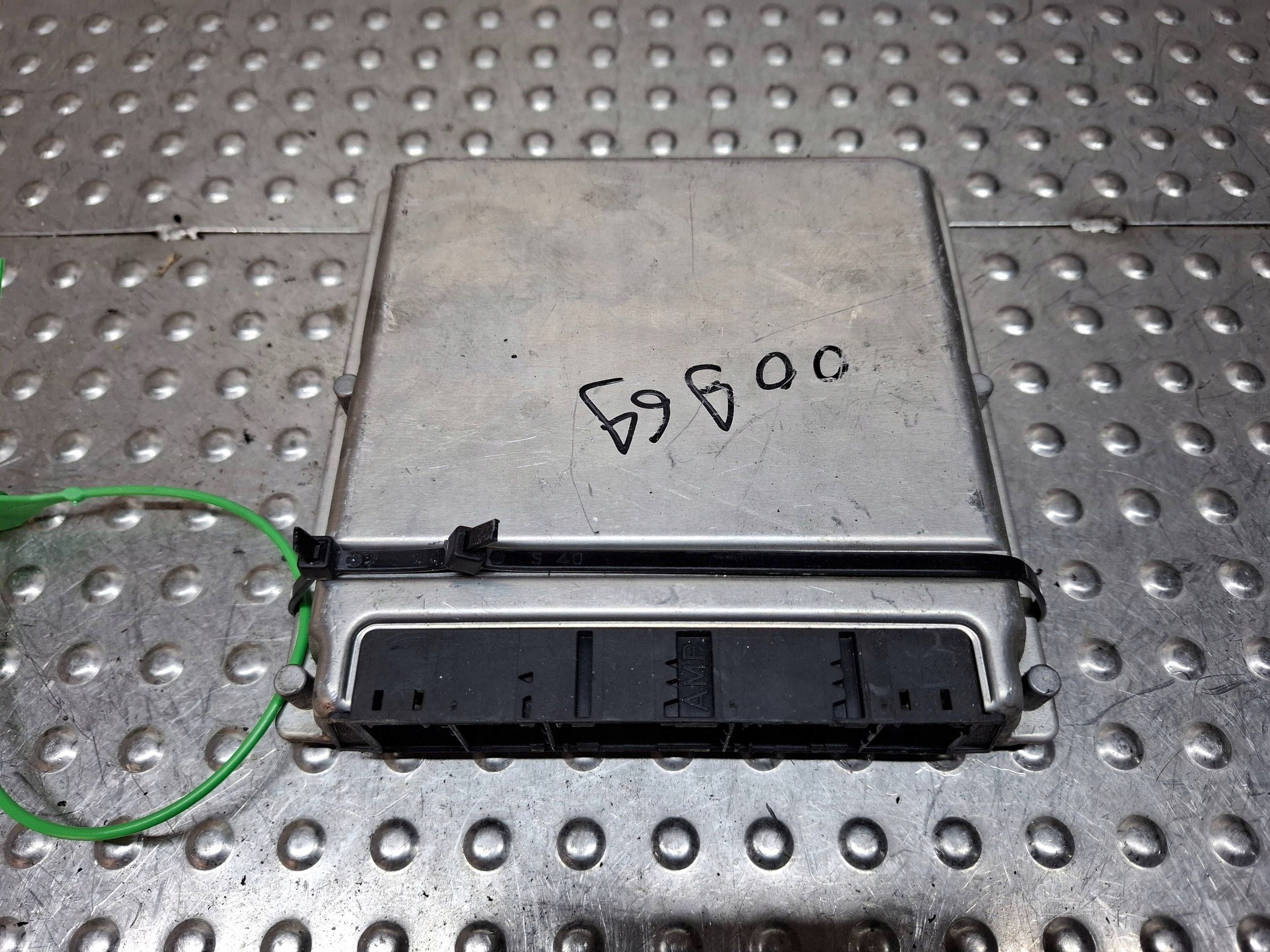 computer control unit of the engine A6121531379 0281010538 MERCEDES E W210 2.7 CDI