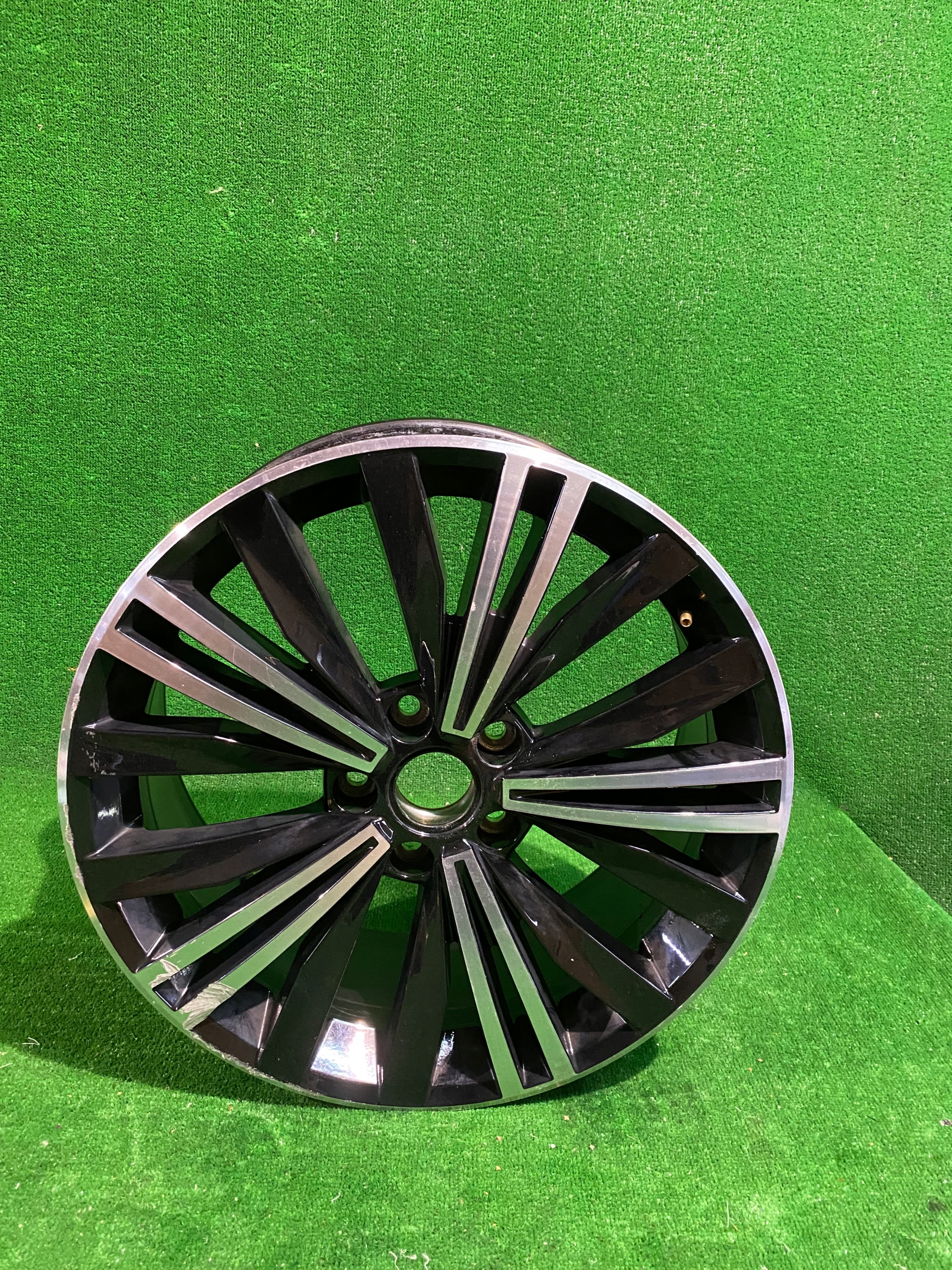 disk VW TIGUAN 18” 8J ET43 NR.f051