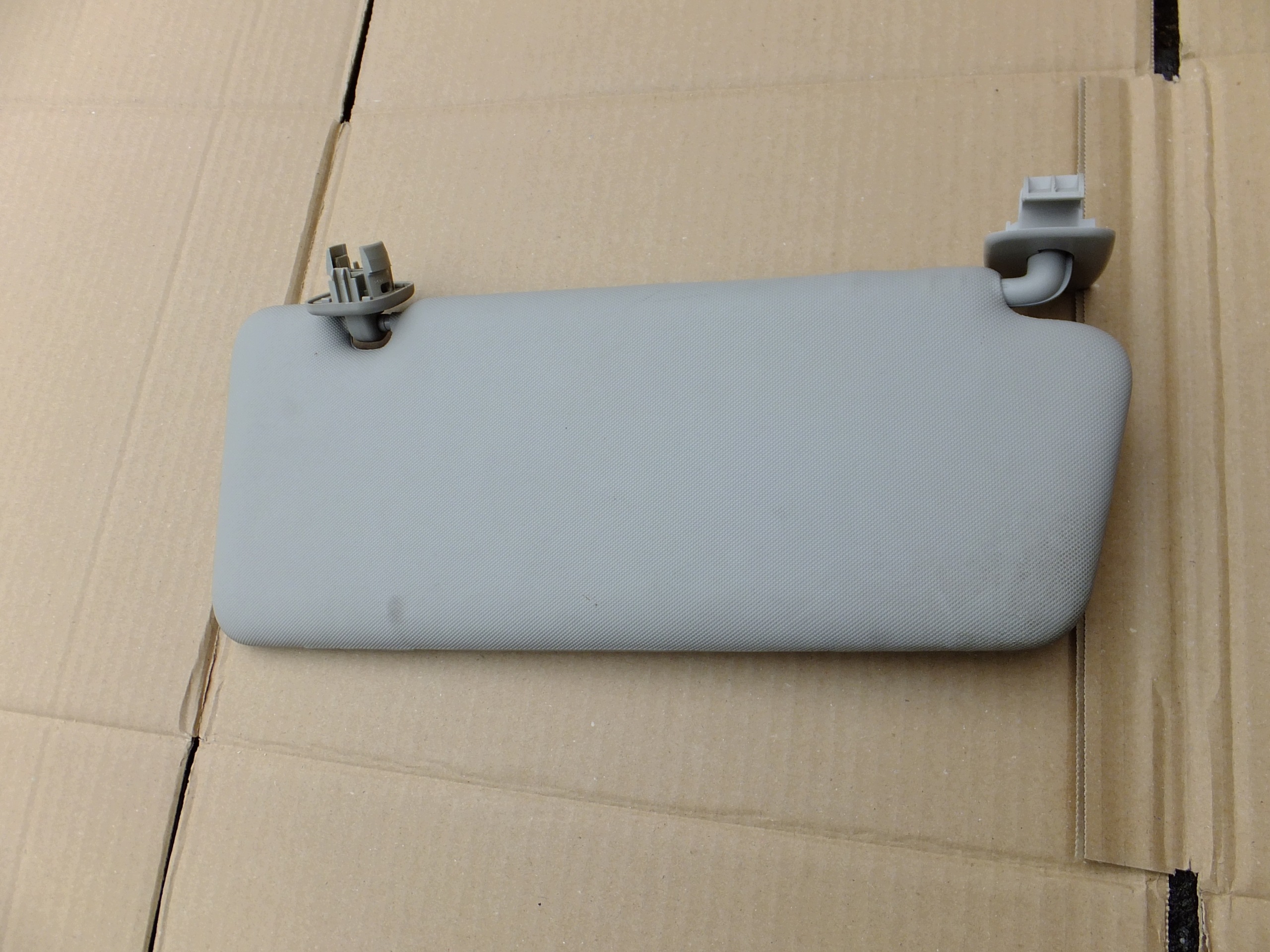 visor cover przeciwsloneczna left renault clio IV 2017r