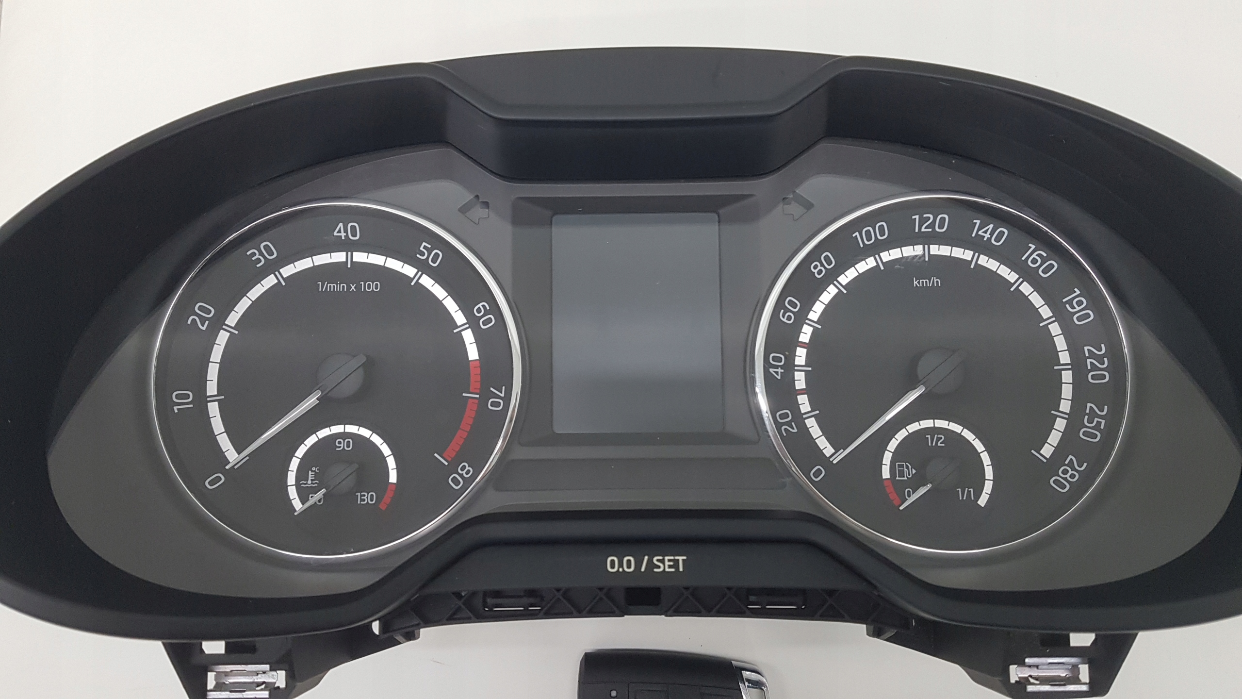 dials dials SKODA OCTAVIA 3 RS, VRS 5E0920756C 2.0 TSI