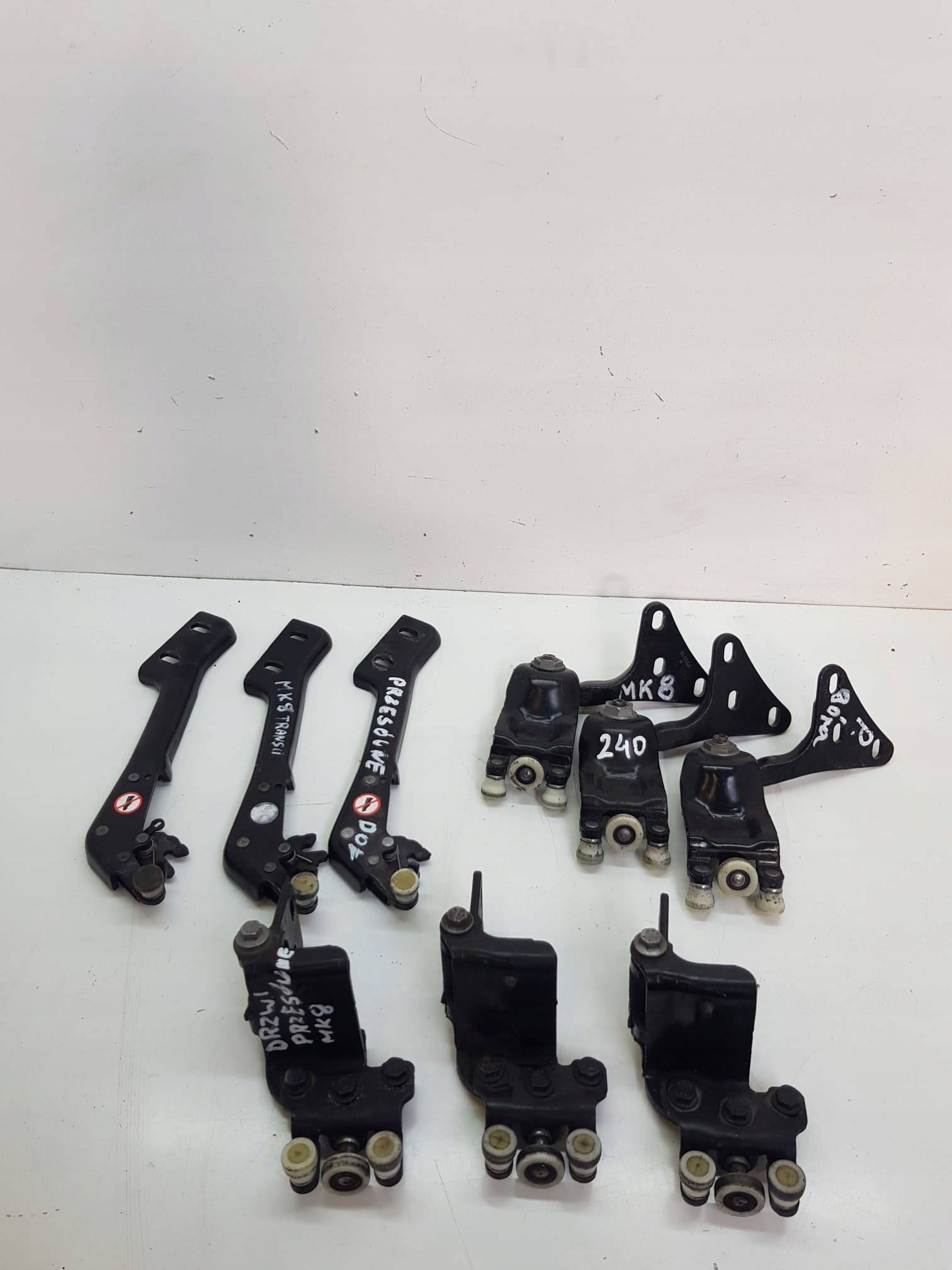 ROLKI DRZWI PRZESUWNYCH FORD TRANSIT MK8