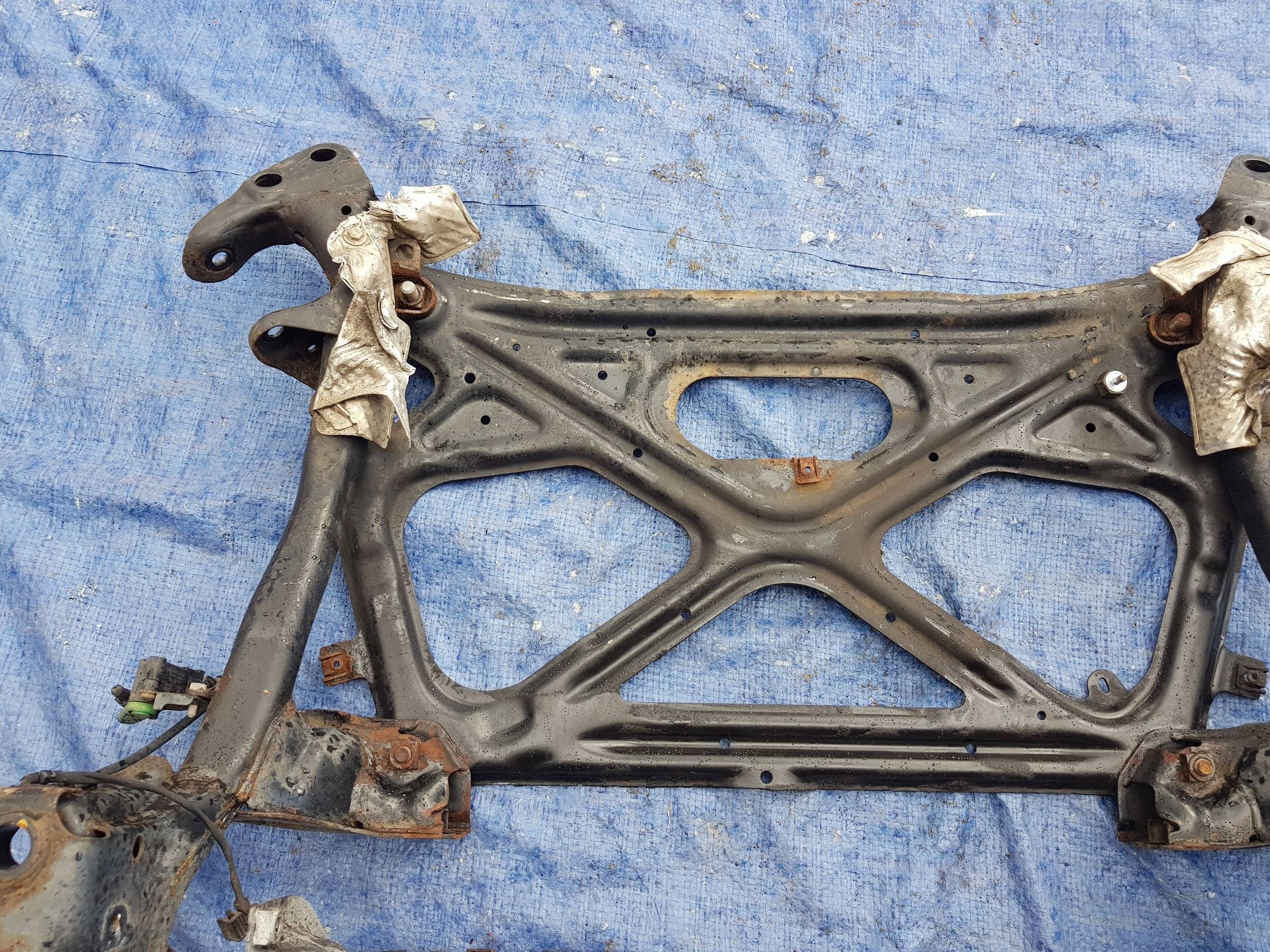 axle beam axle beam front front AUDI A8 D4 4H 4H0399252