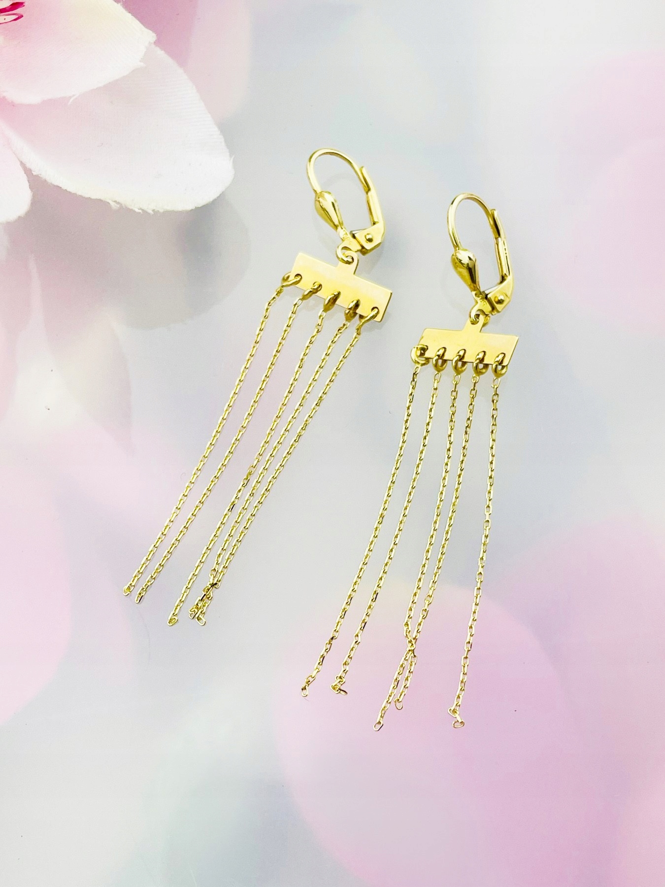 Zlaté náušnice s závěsnými řetízky