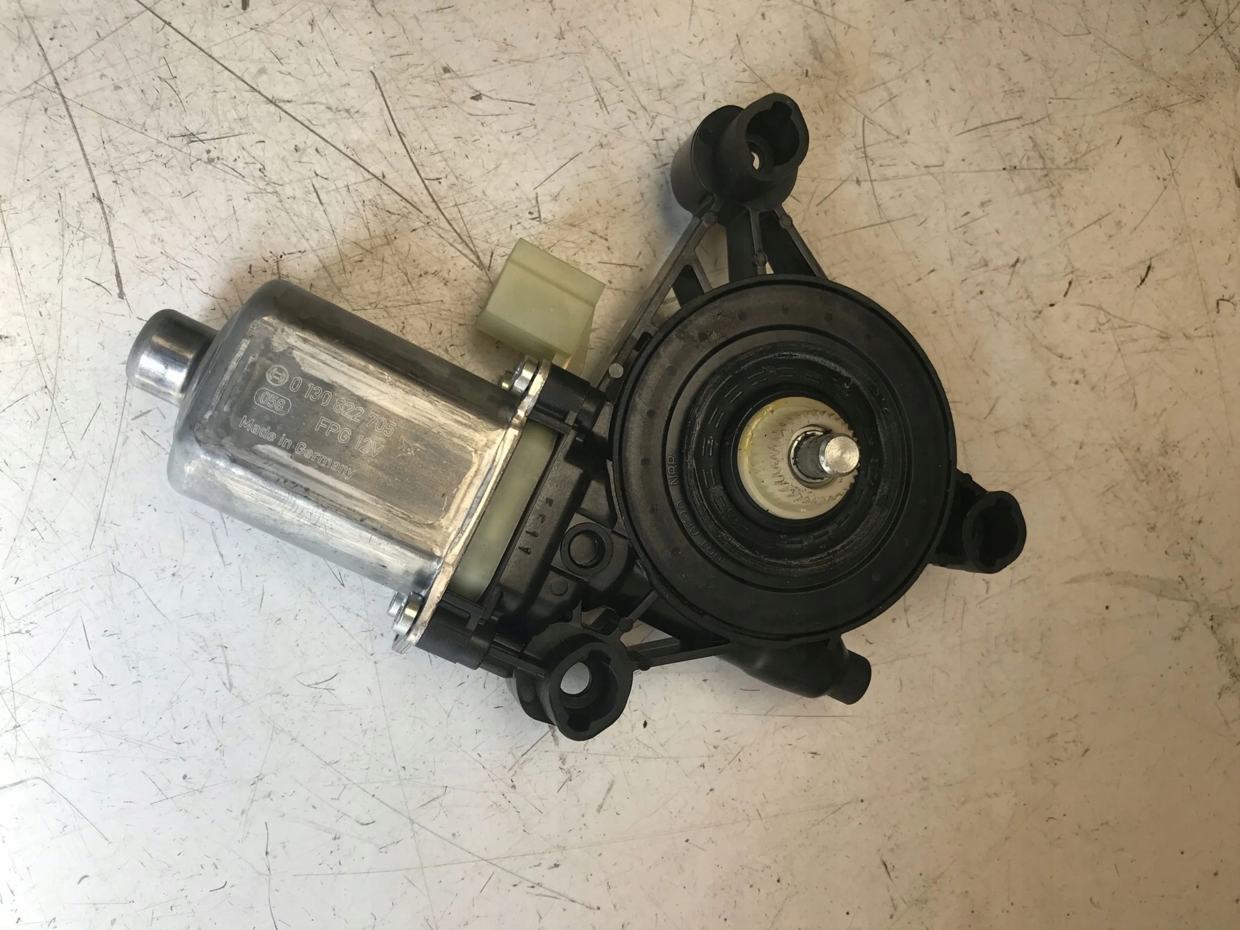 AUDI R8 4S mini motor windows right front 8W0959801