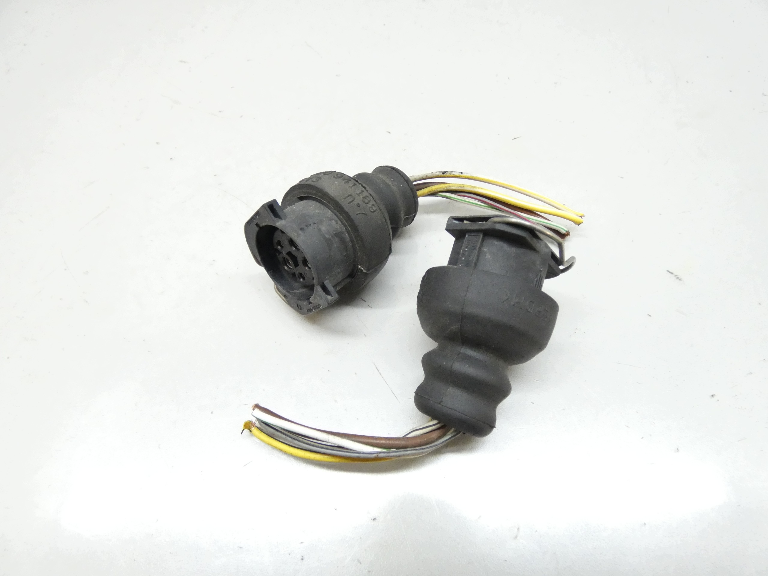 connecting spoiler connector lights front AUDI A4 B5 95-99 8D0941189 5 PIN