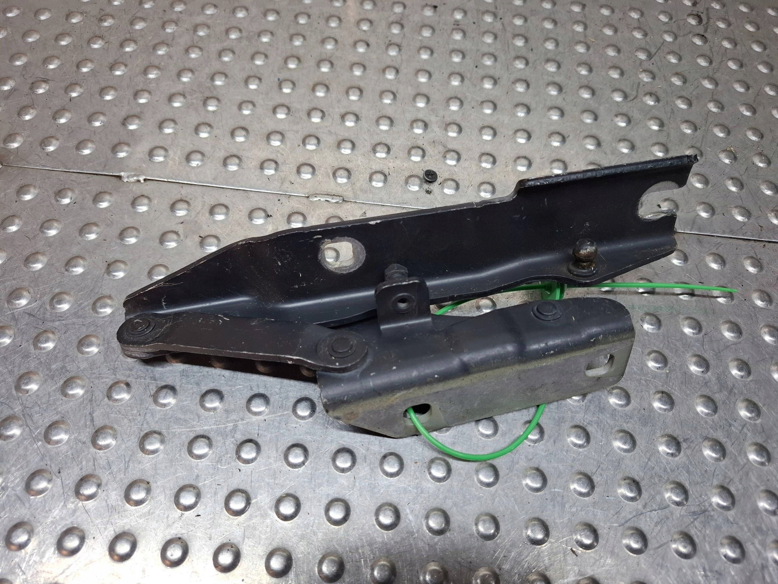 hinge bonnets left front 7008727 BMW 5 E60 E61