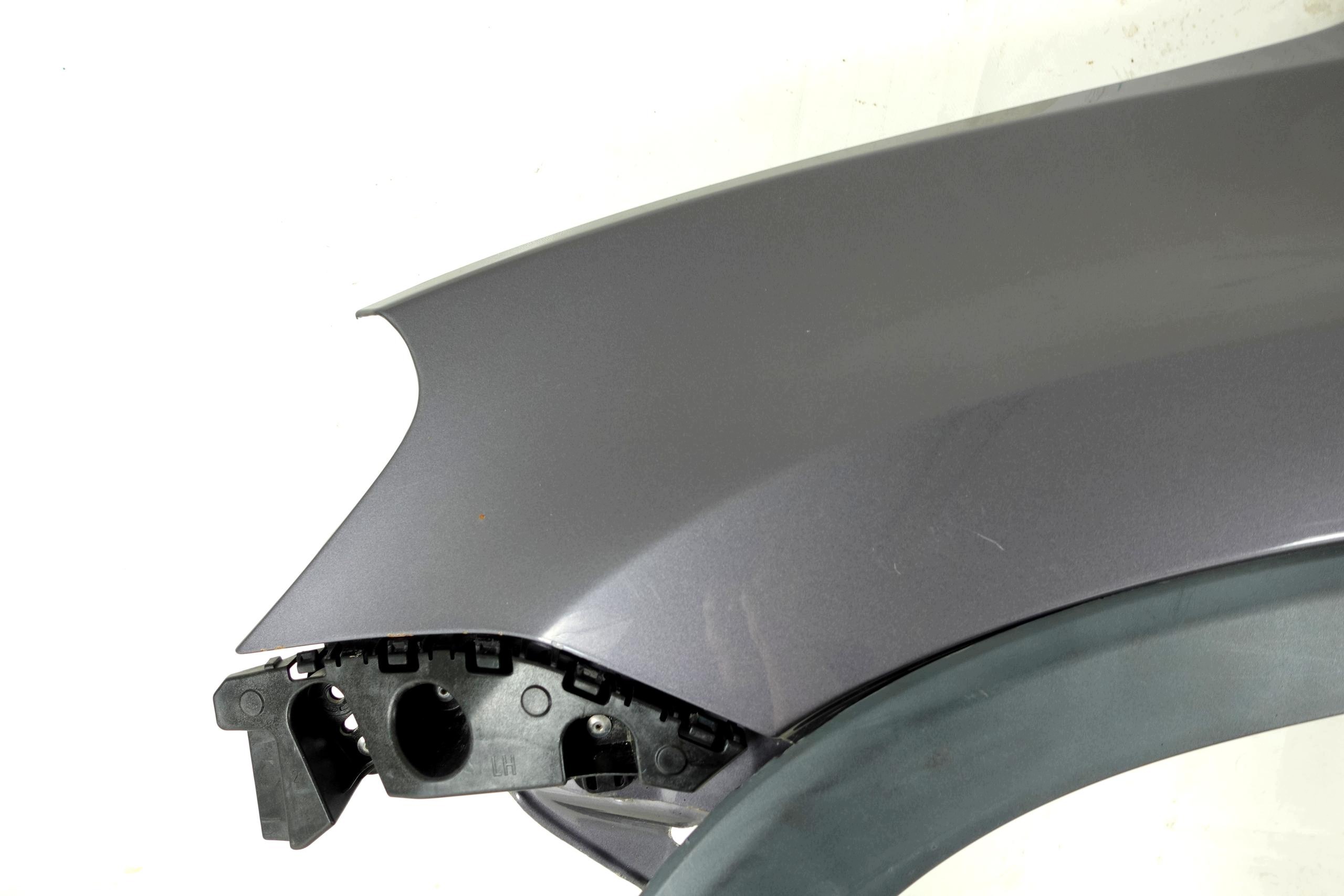 fender left front front CHEVROLET ORLANDO 11-18 2011-2018 GQK