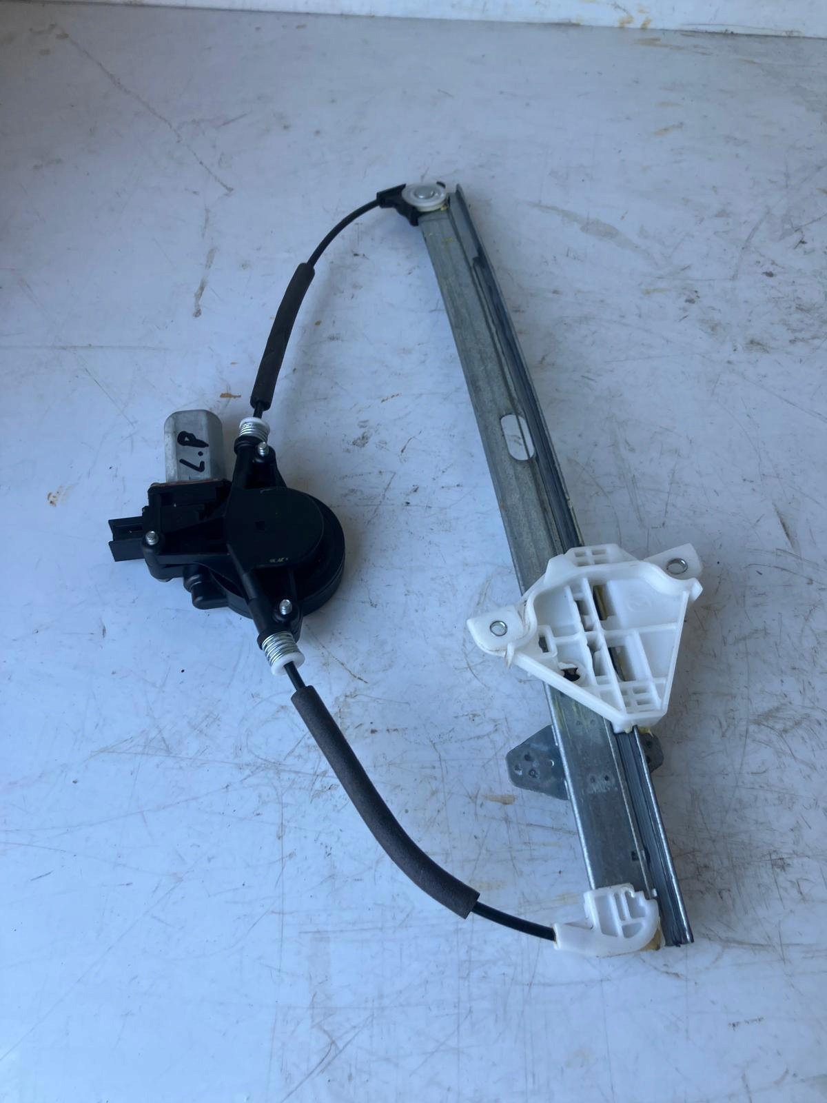 window regulator left front MAZDA CX5 and D6515958X