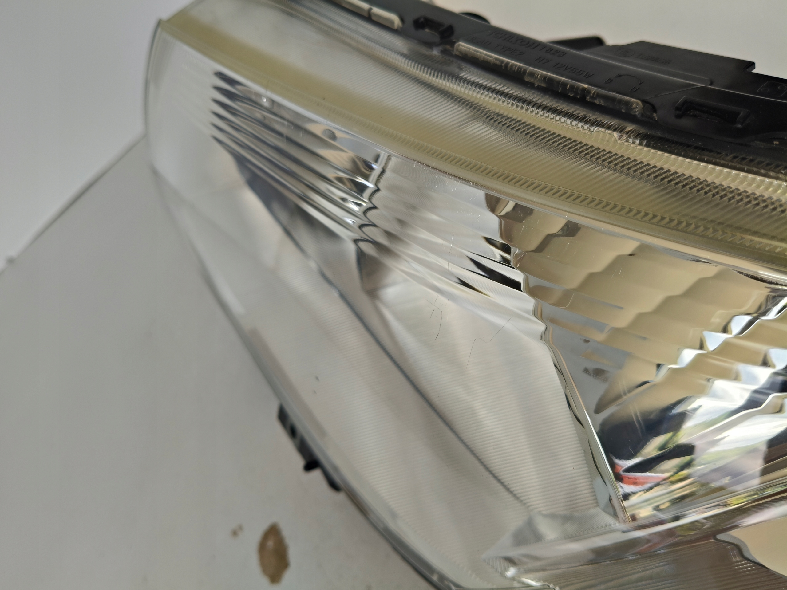 light left REFLEKTOR SUBARU FORESTER III 08