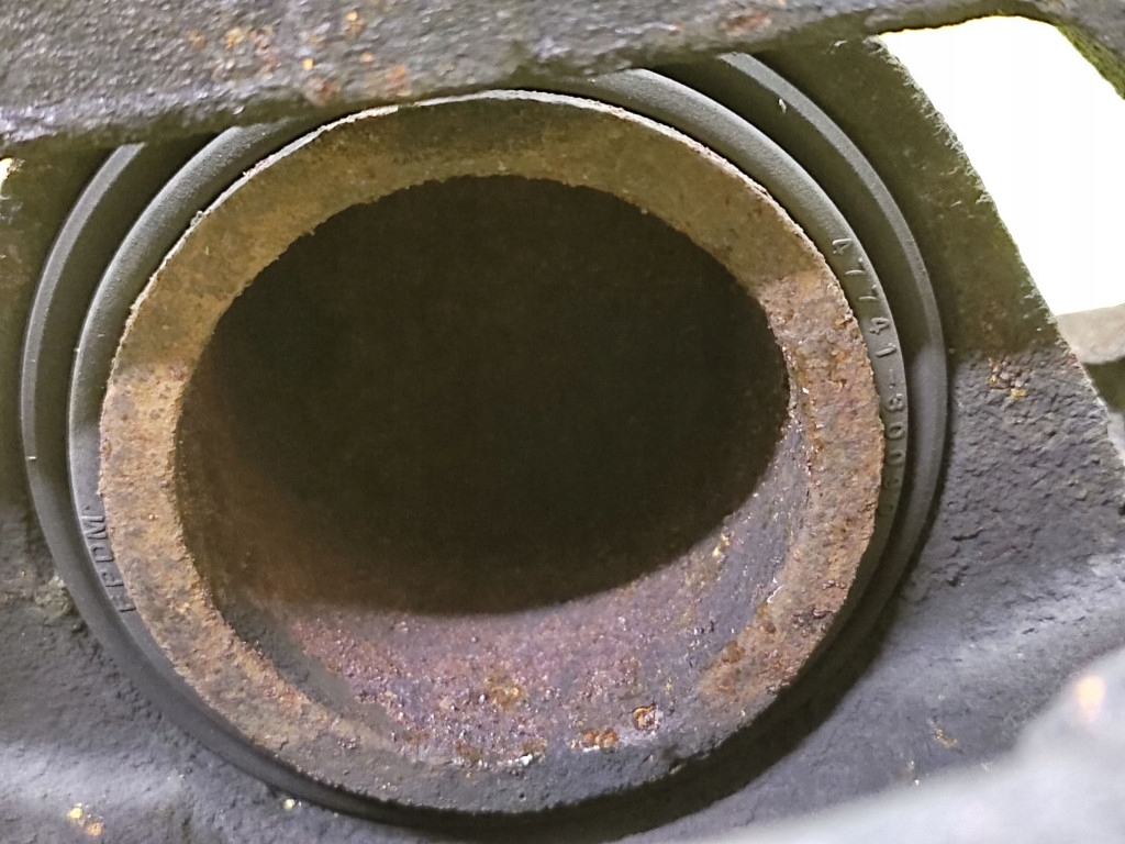 TOYOTA CELICA VII 1.8 caliper left front