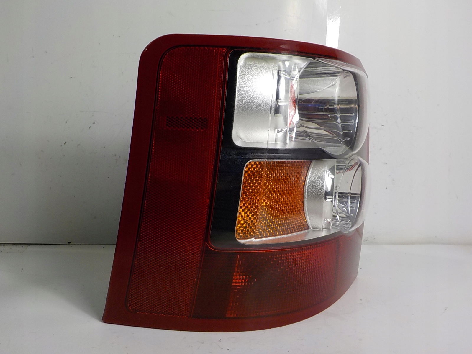 RANGE ROVER SPORT and L320 light left rear left rear part